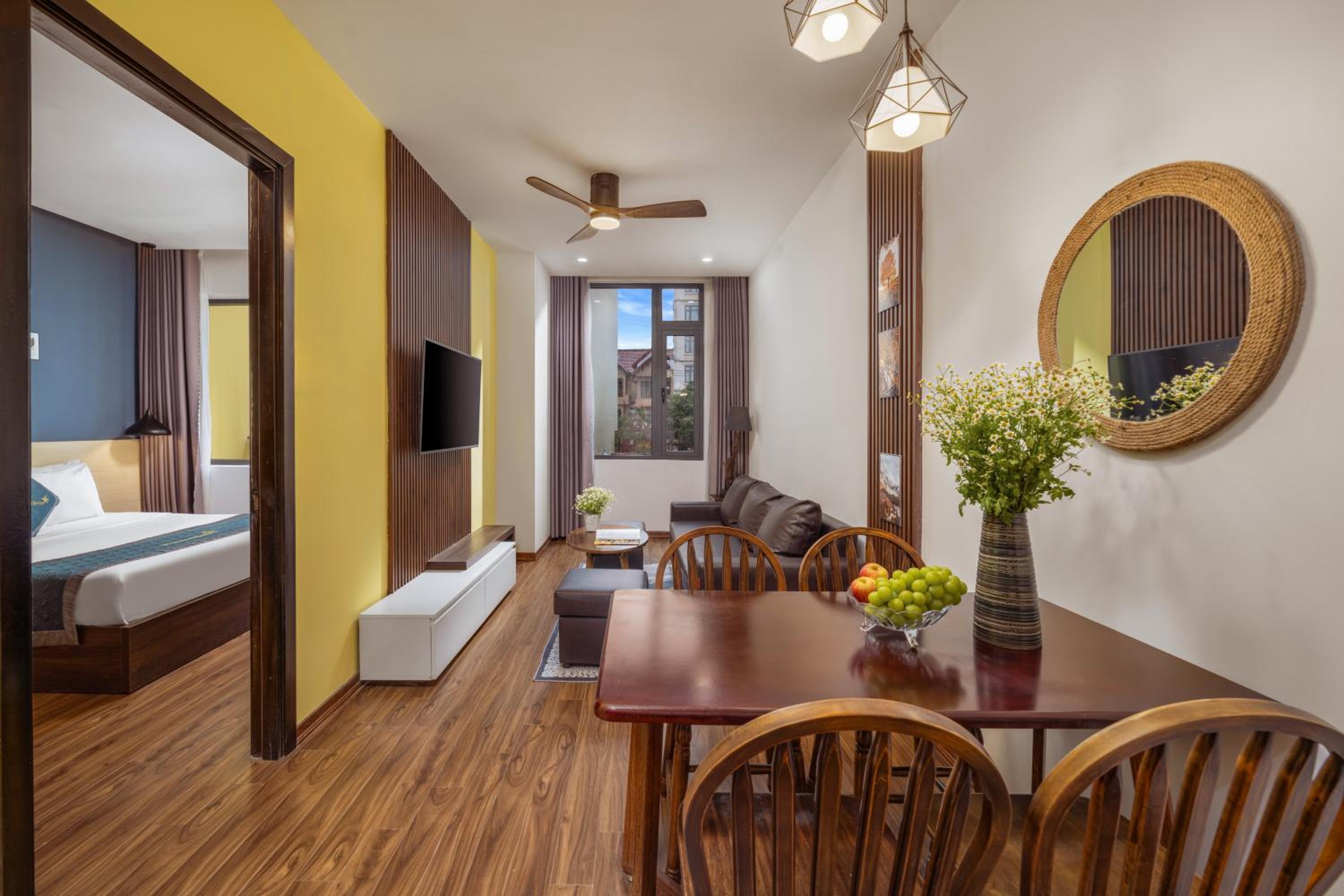 Apartment with View and Balcony photo 1