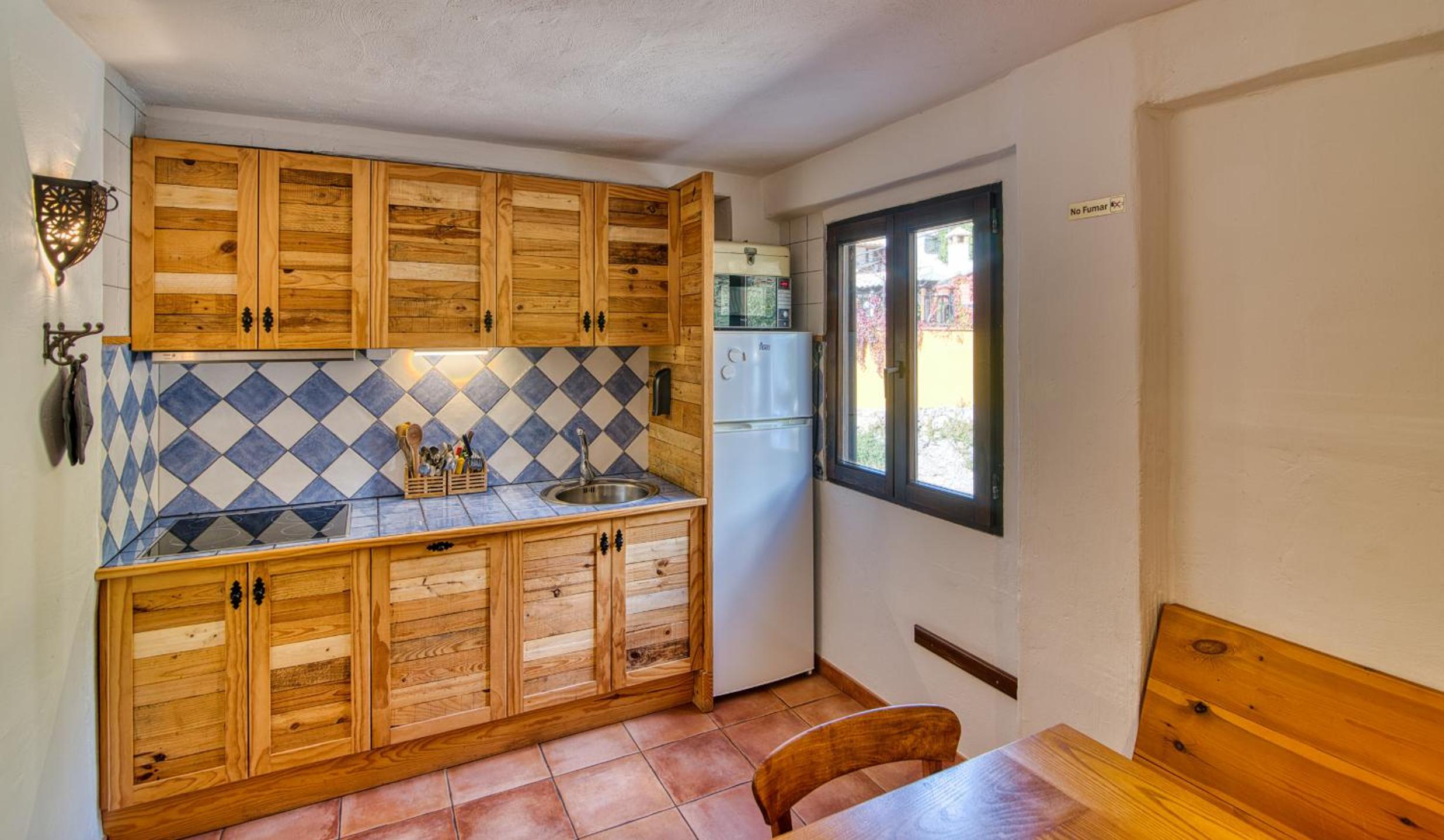 Double Room with Mountain View - Photo 18