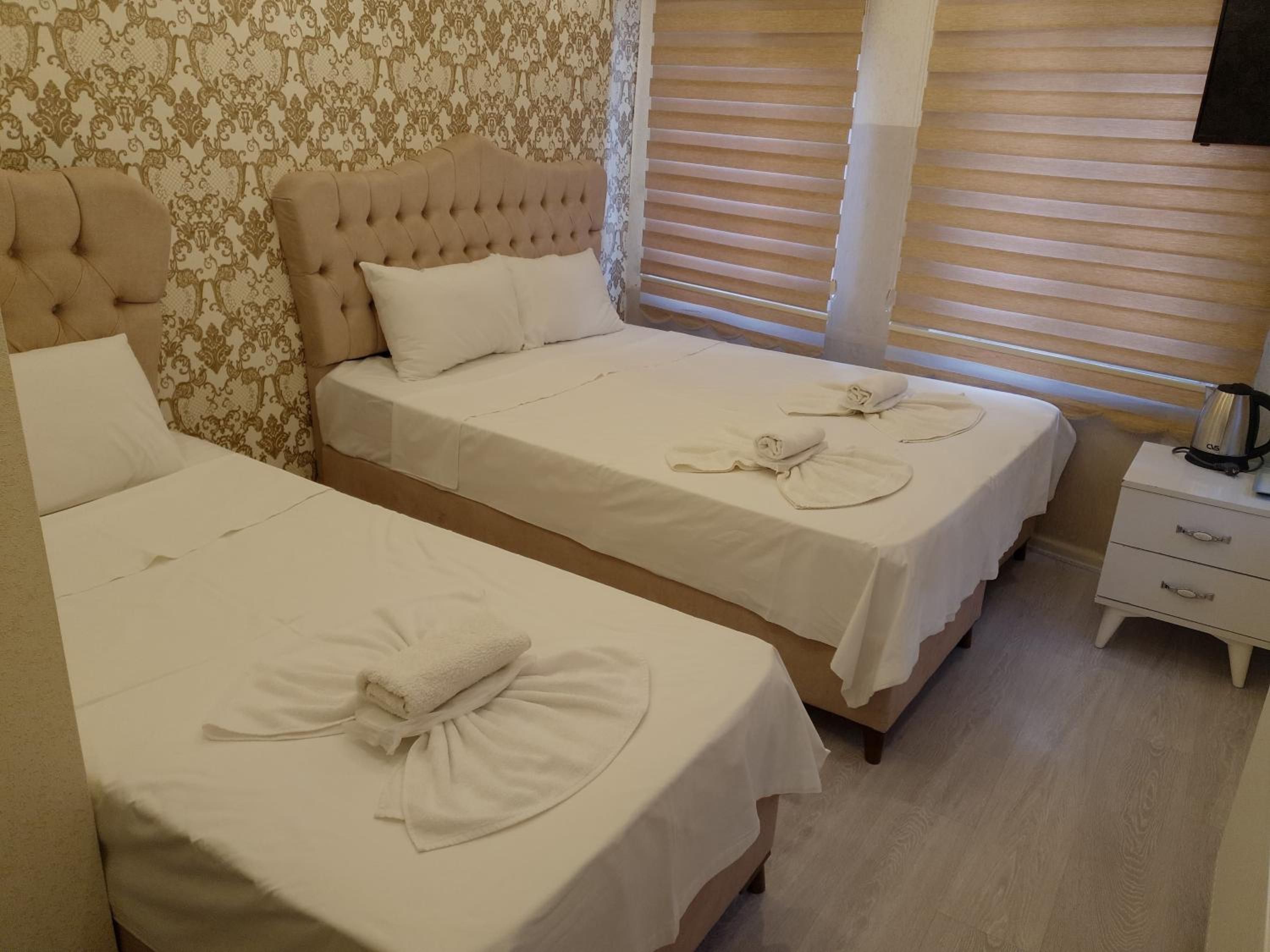 Standard Triple Room photo 3