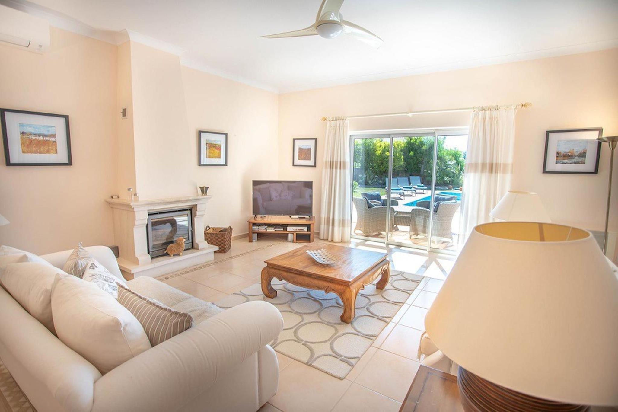 Villa photo 1