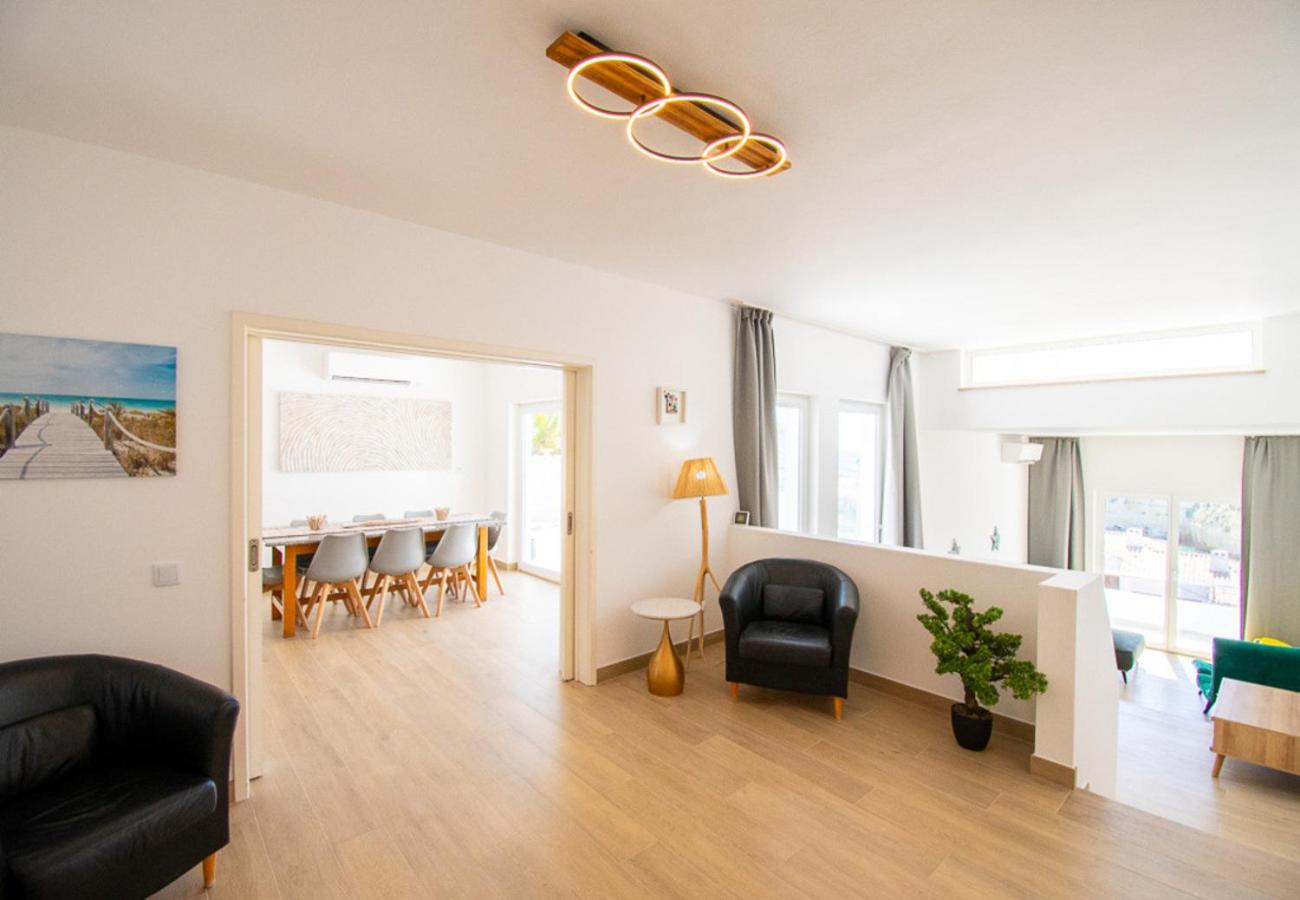 Villa photo 1