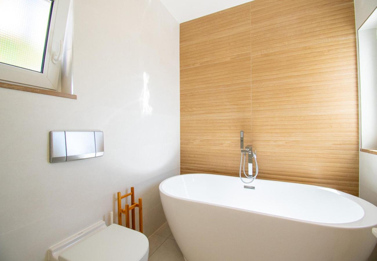 Villa photo 2