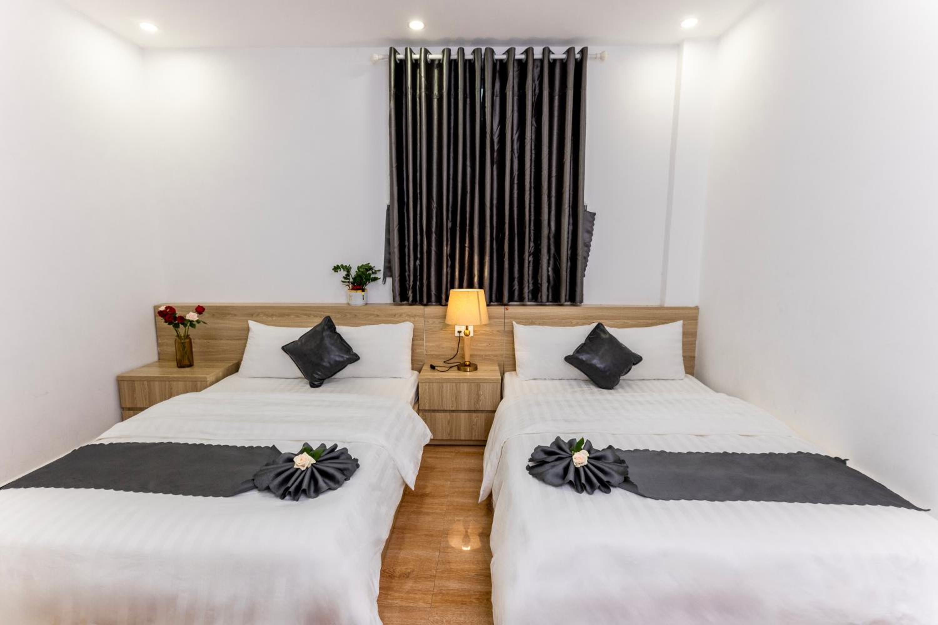 Double Room with Two Double Beds photo 2