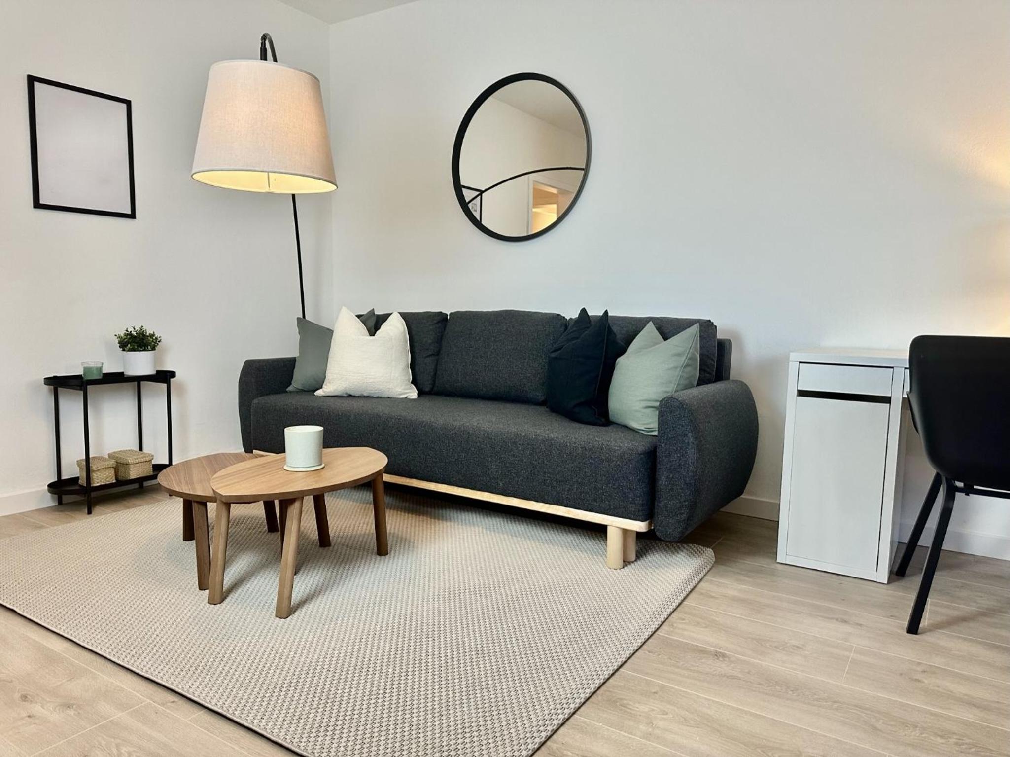 One-Bedroom Apartment With Balcony photo 2