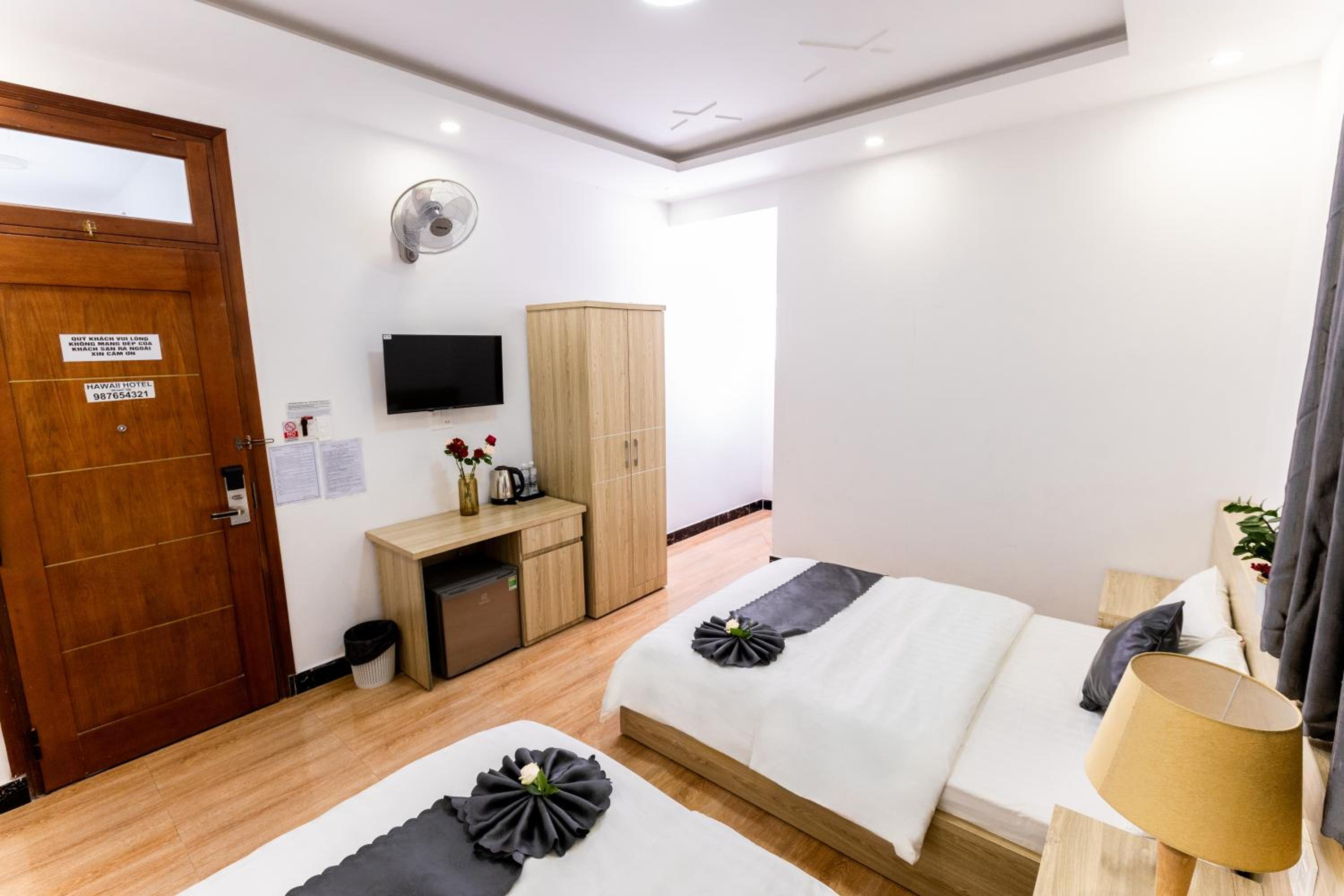 Double Room with Two Double Beds photo 3