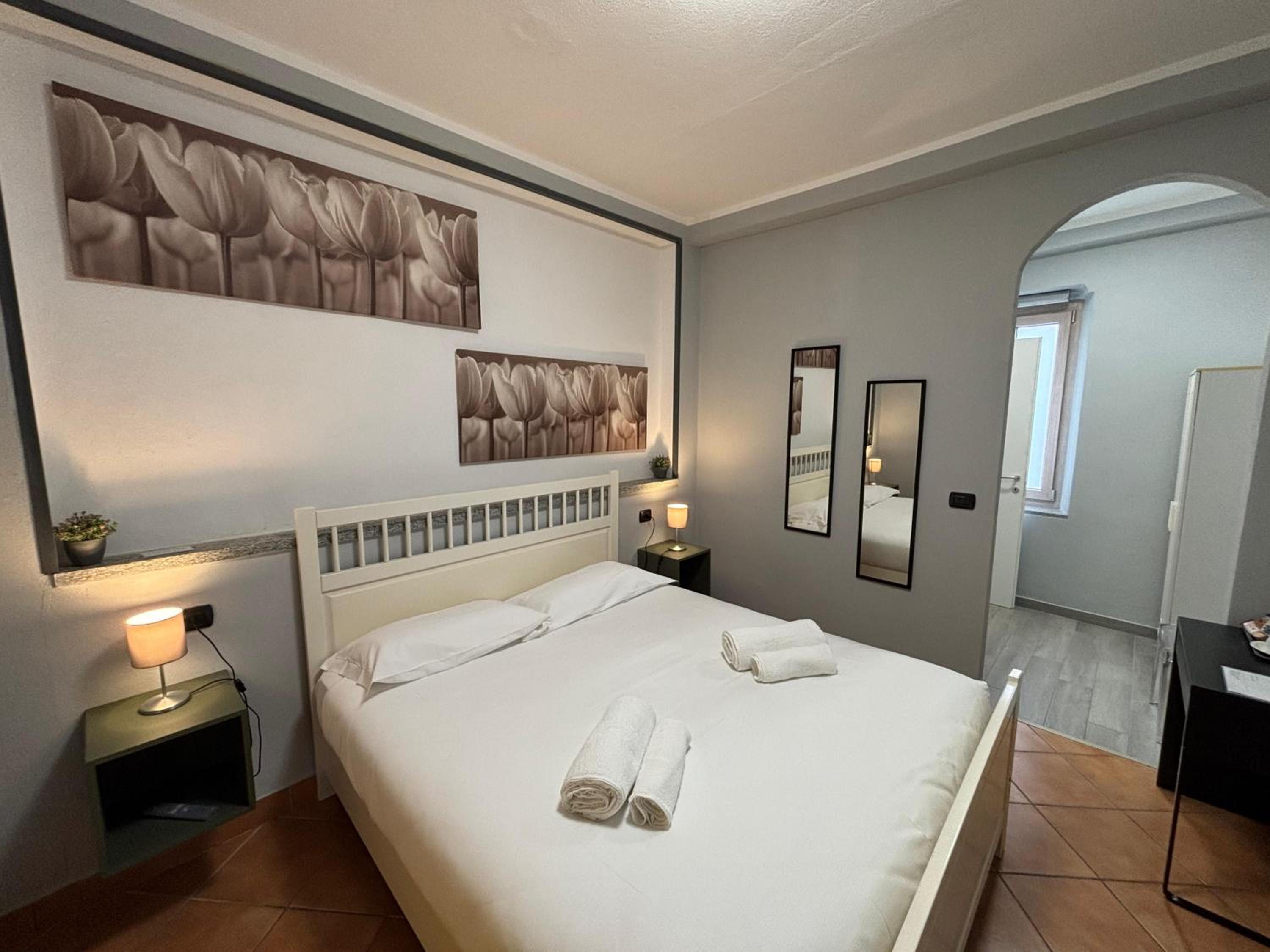 Standard Double Room - Photo 3