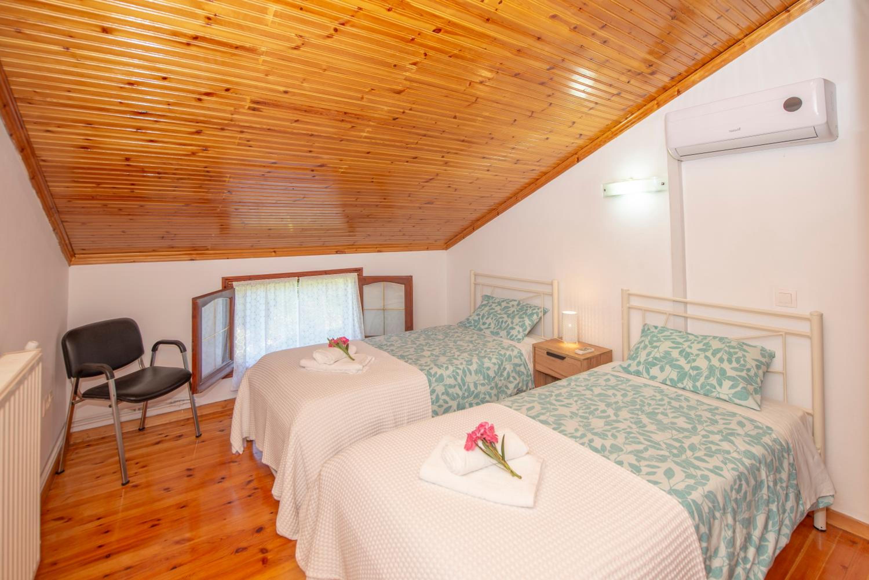 Three-Bedroom House photo 1