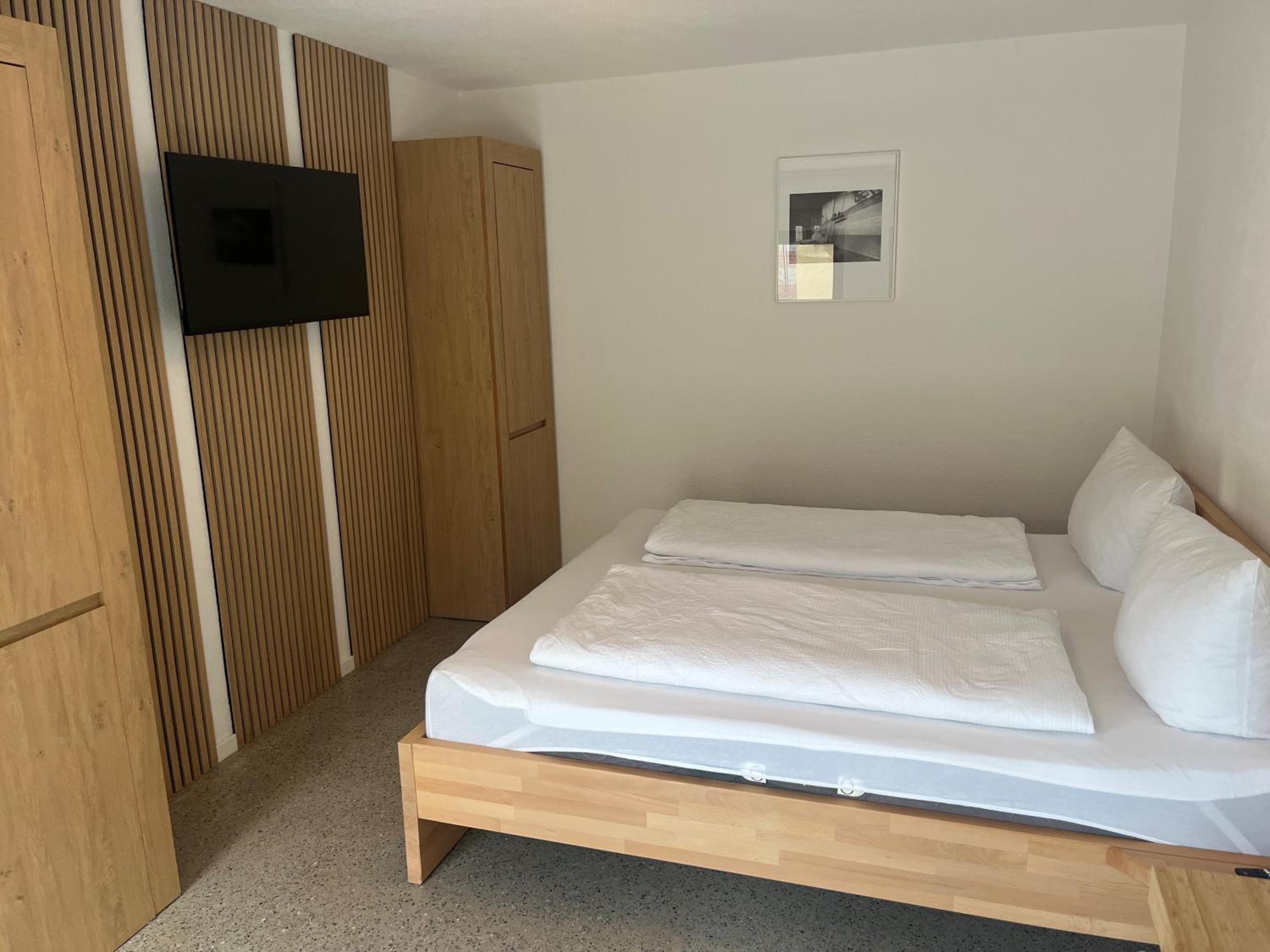 One-Bedroom Premium Apartment - Photo 4