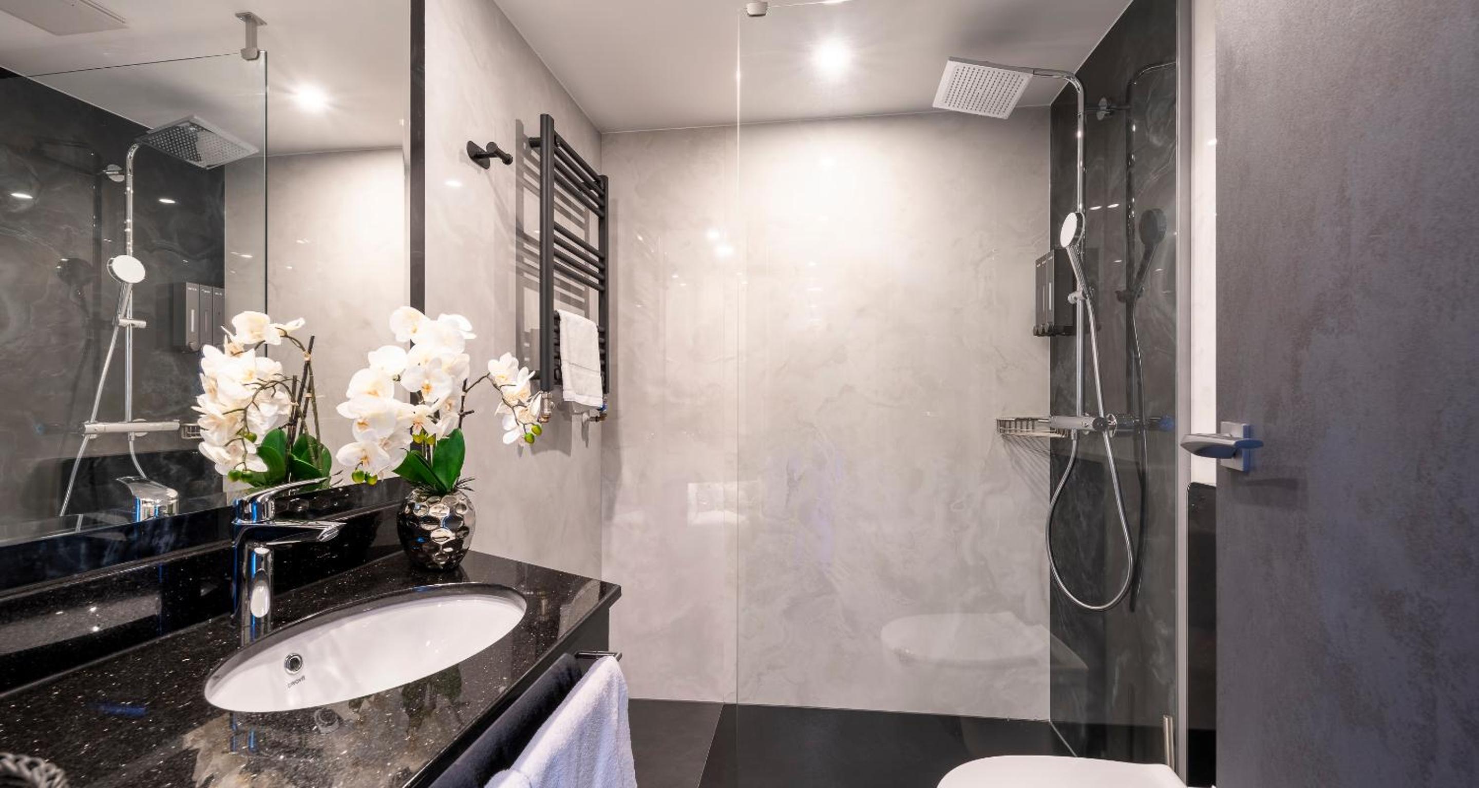 Deluxe Double Room with Garden View - Photo 4