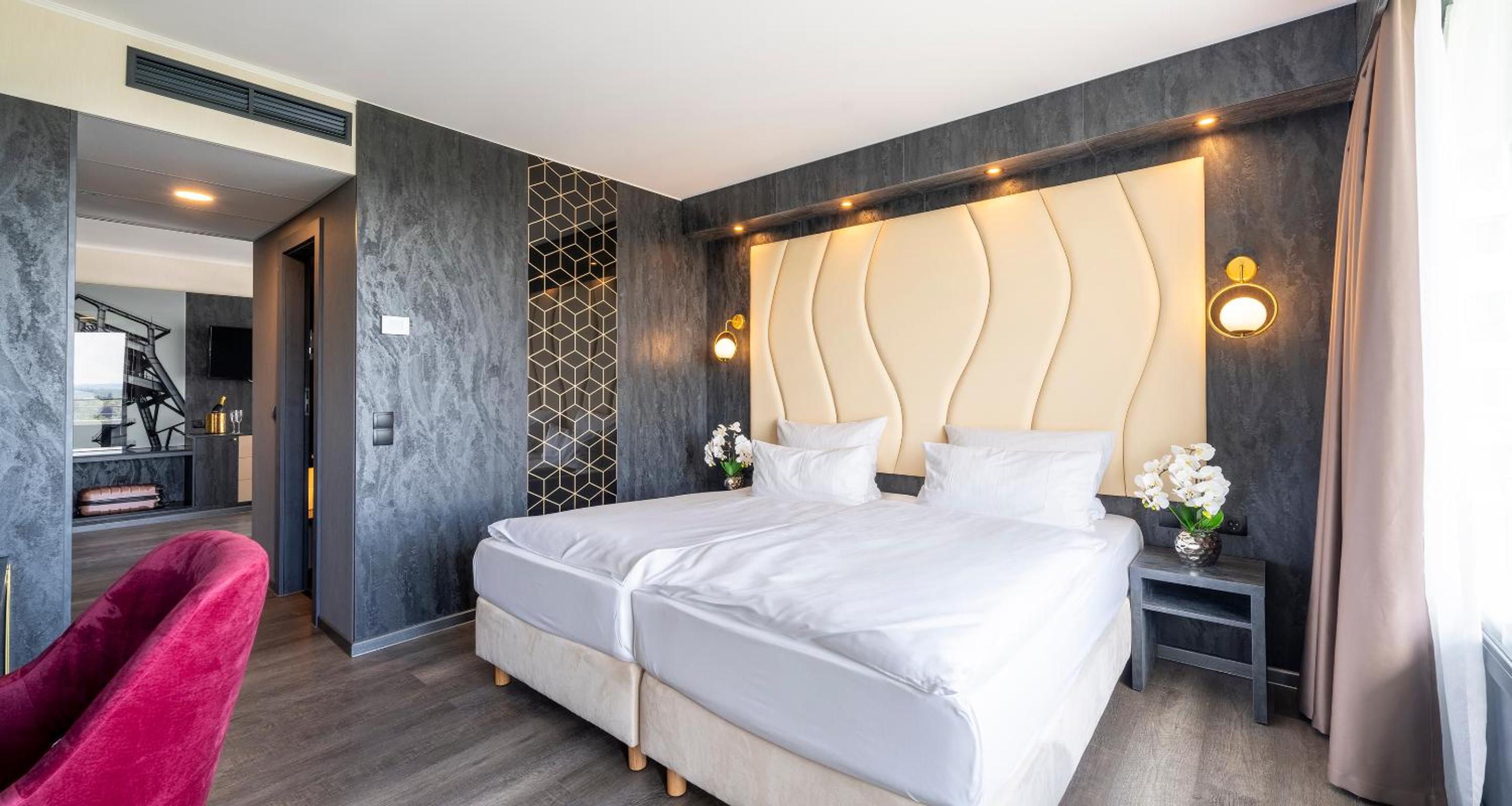 Junior Suite with Garden View - Photo 5