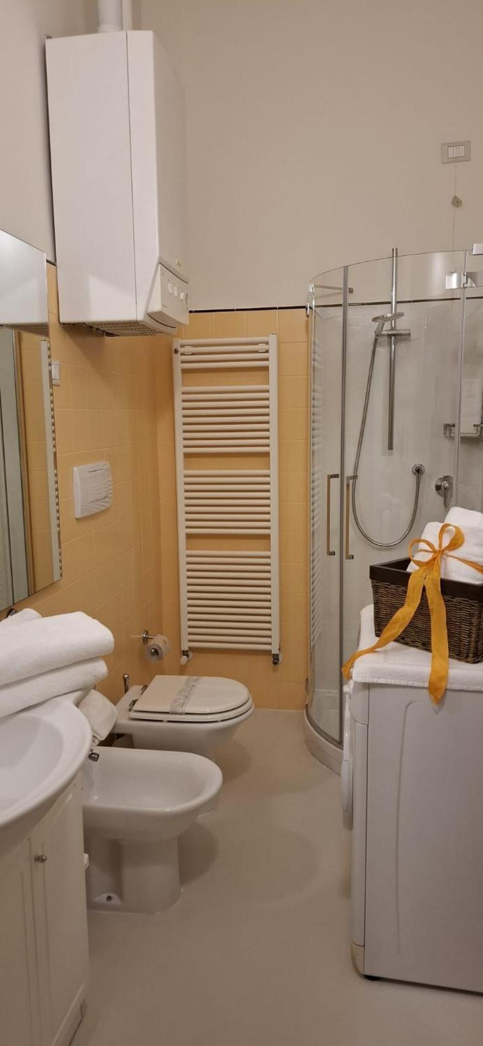 Deluxe Suite - Photo 15