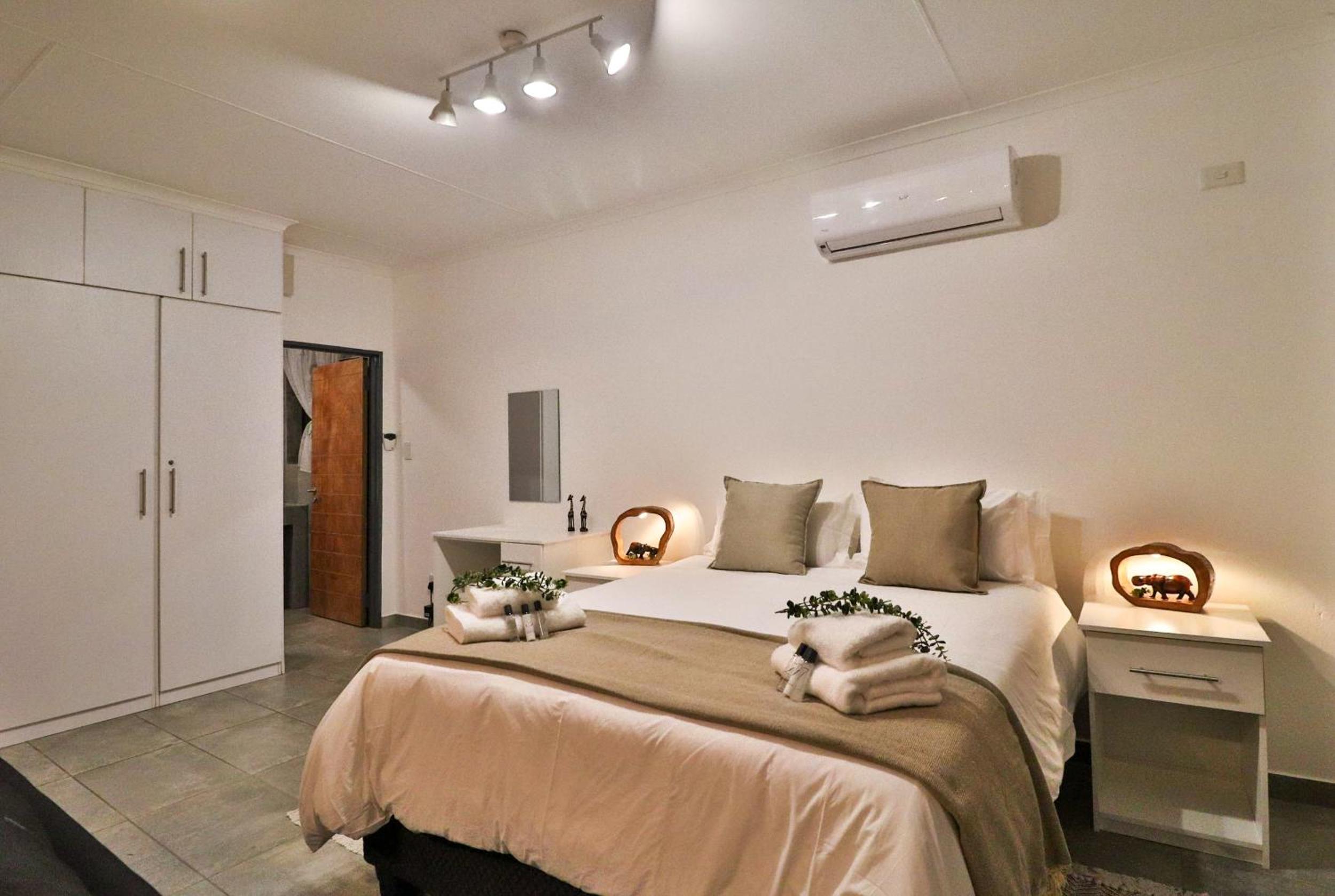 One-Bedroom House photo 1