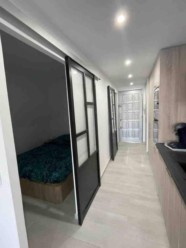 One-Bedroom Apartment photo 3