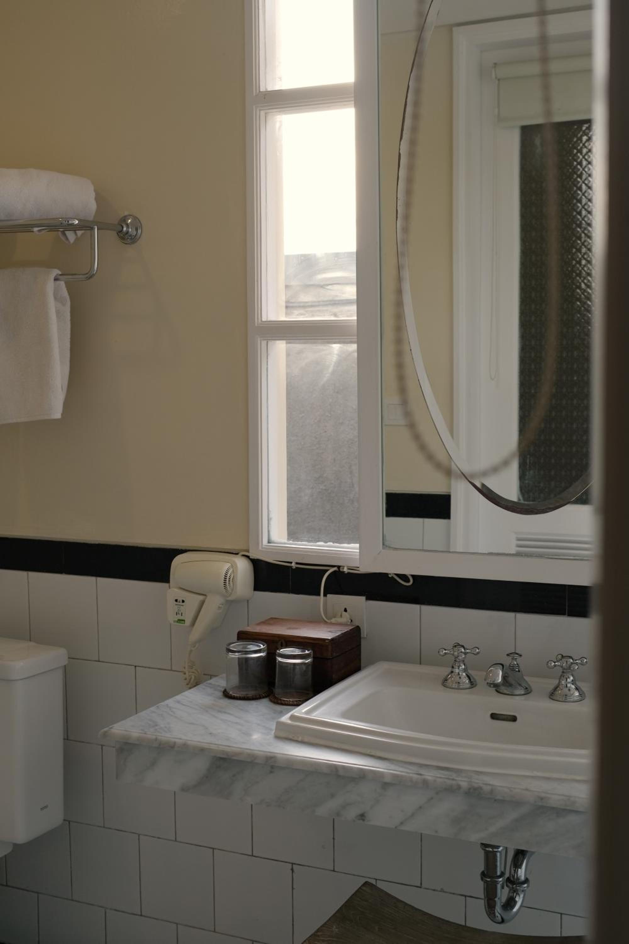 Family Suite - Photo 3