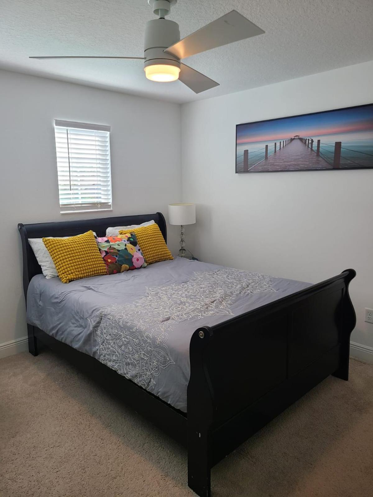 Queen Room photo 3