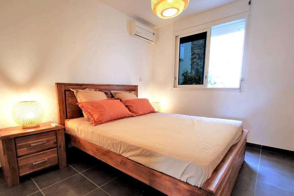 Three-Bedroom Apartment photo 1