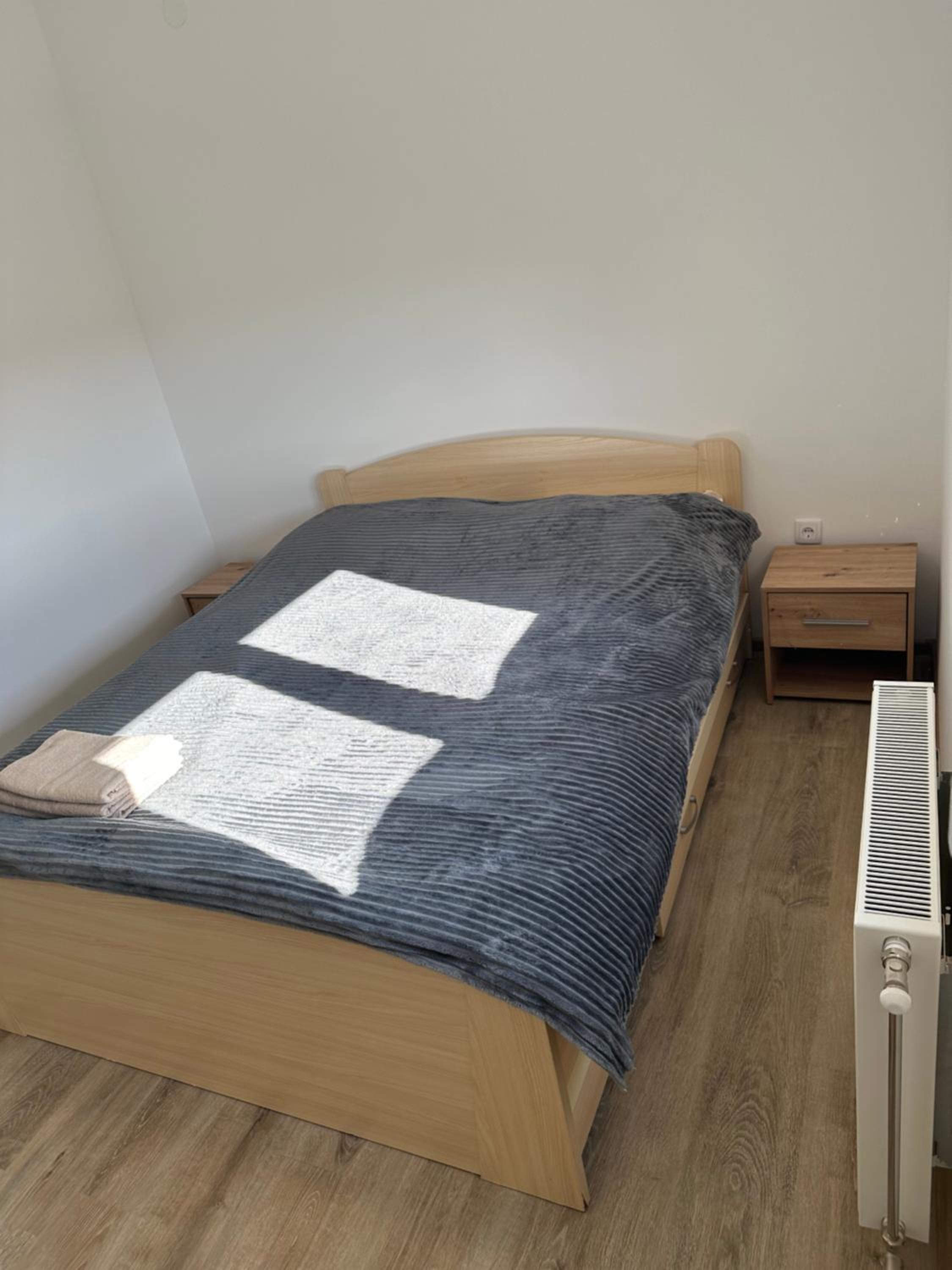 One-Bedroom Apartment photo 2