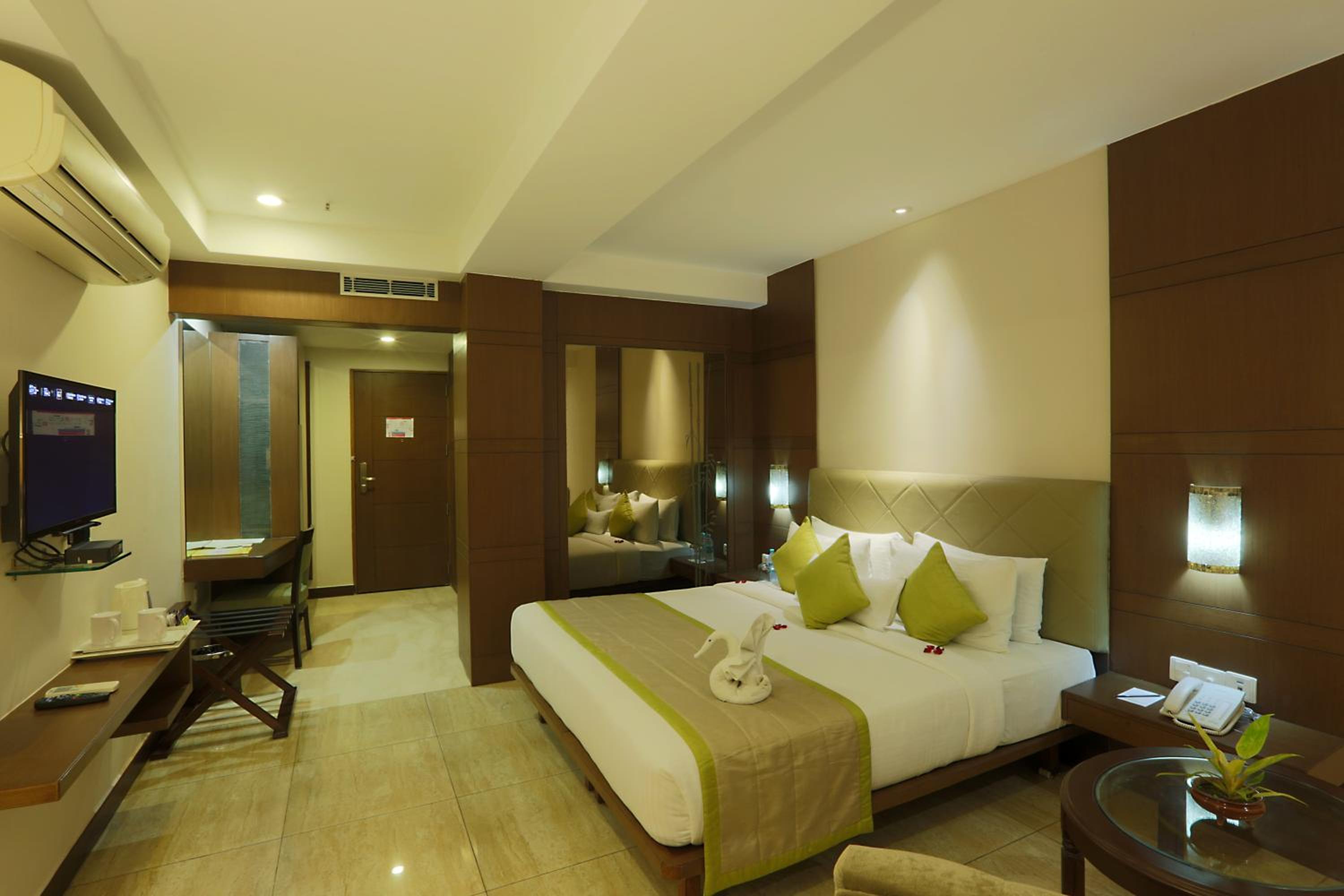 Deluxe King Room