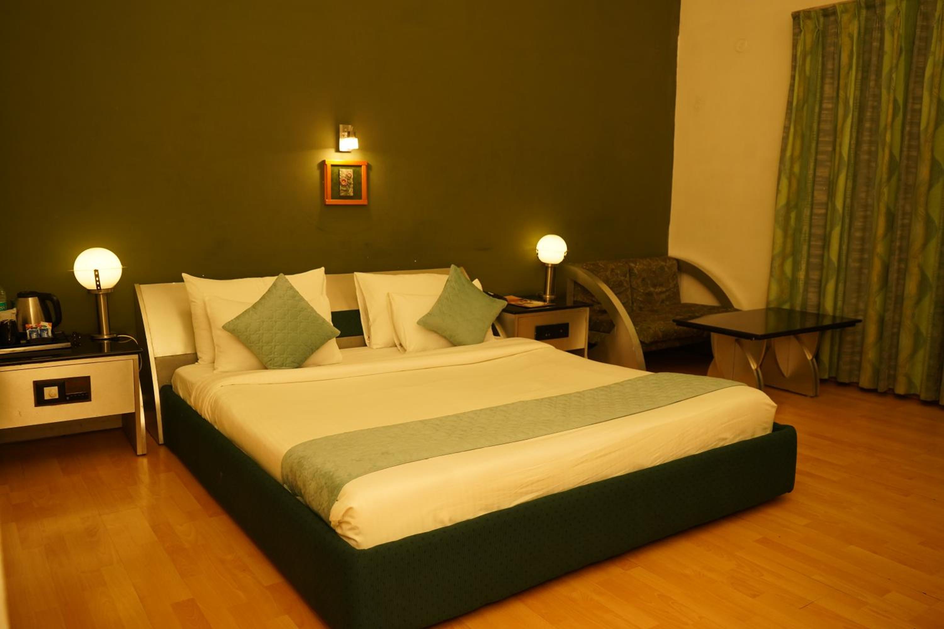 Double Room - Photo 1
