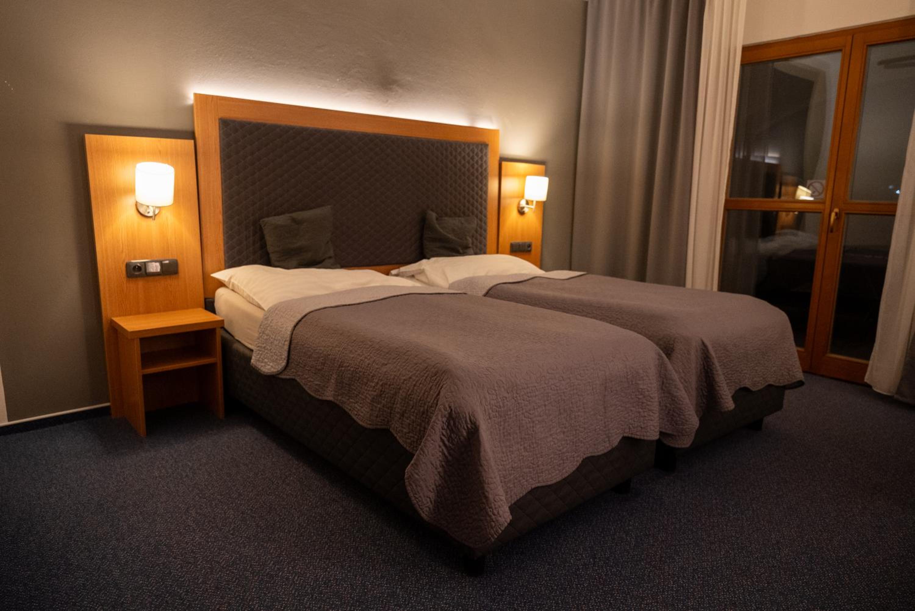 Double or Twin Room - Photo 4