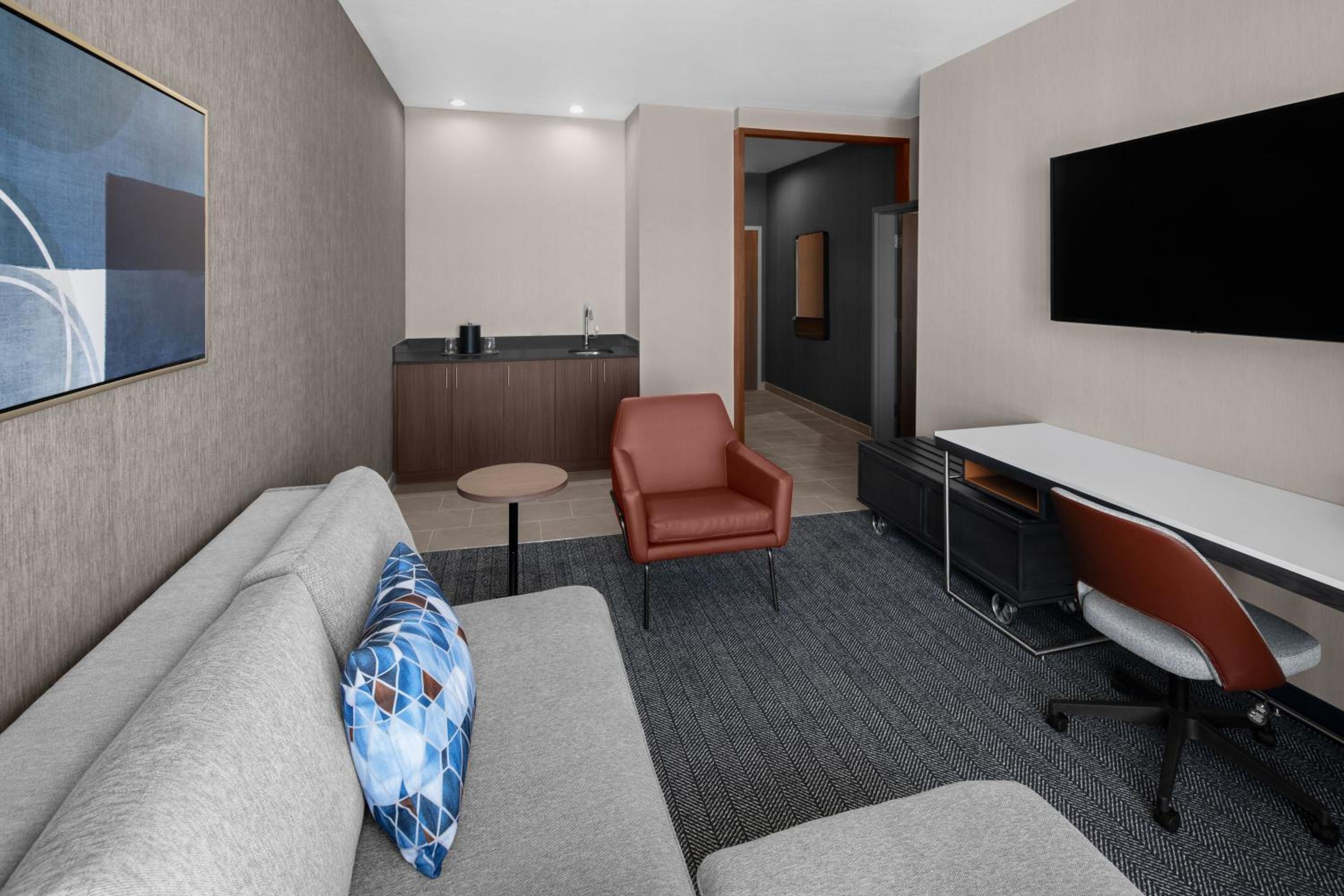 One-Bedroom King Suite with Sofa Bed  - Photo 1
