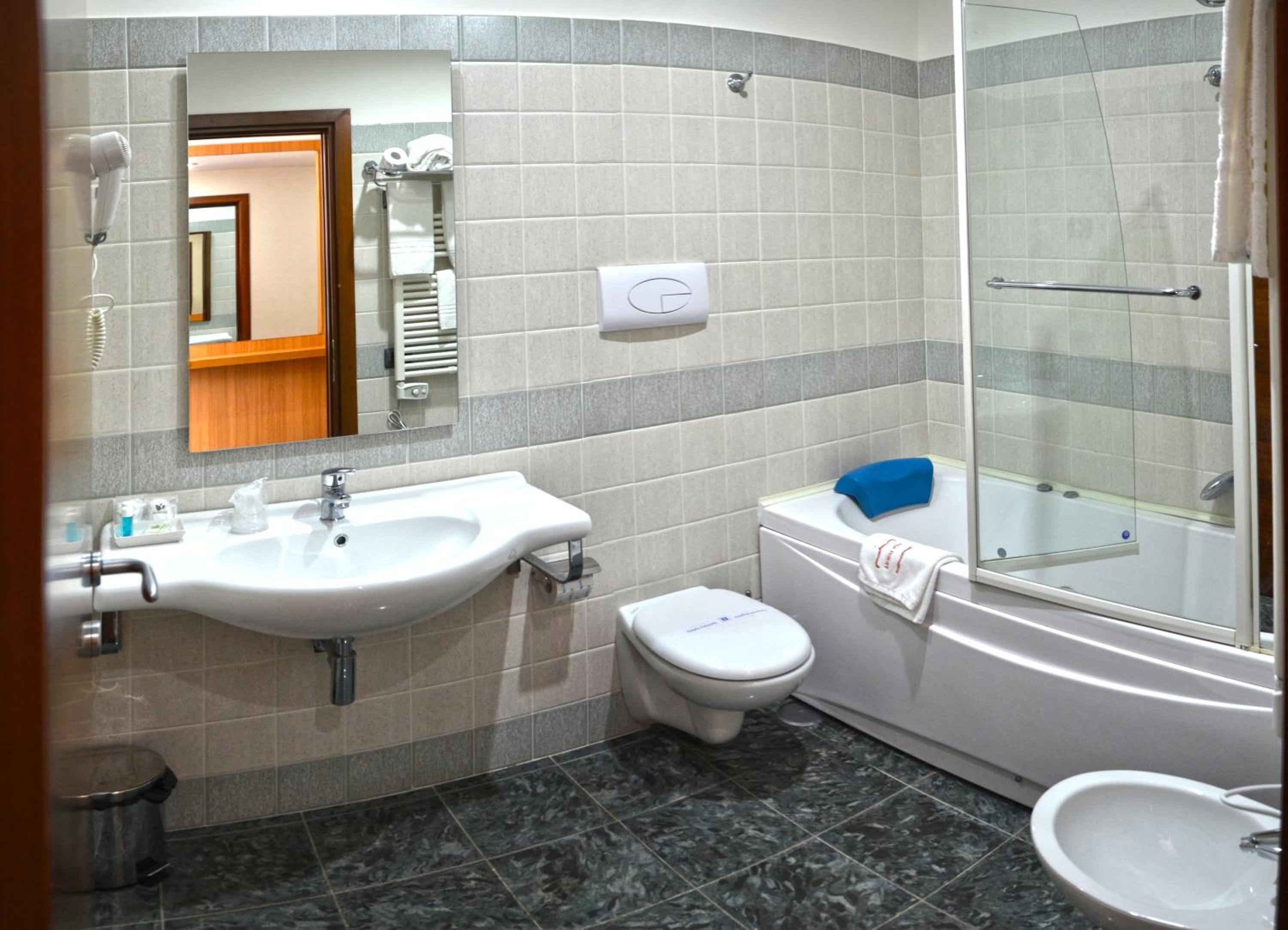 Triple Room - Photo 2