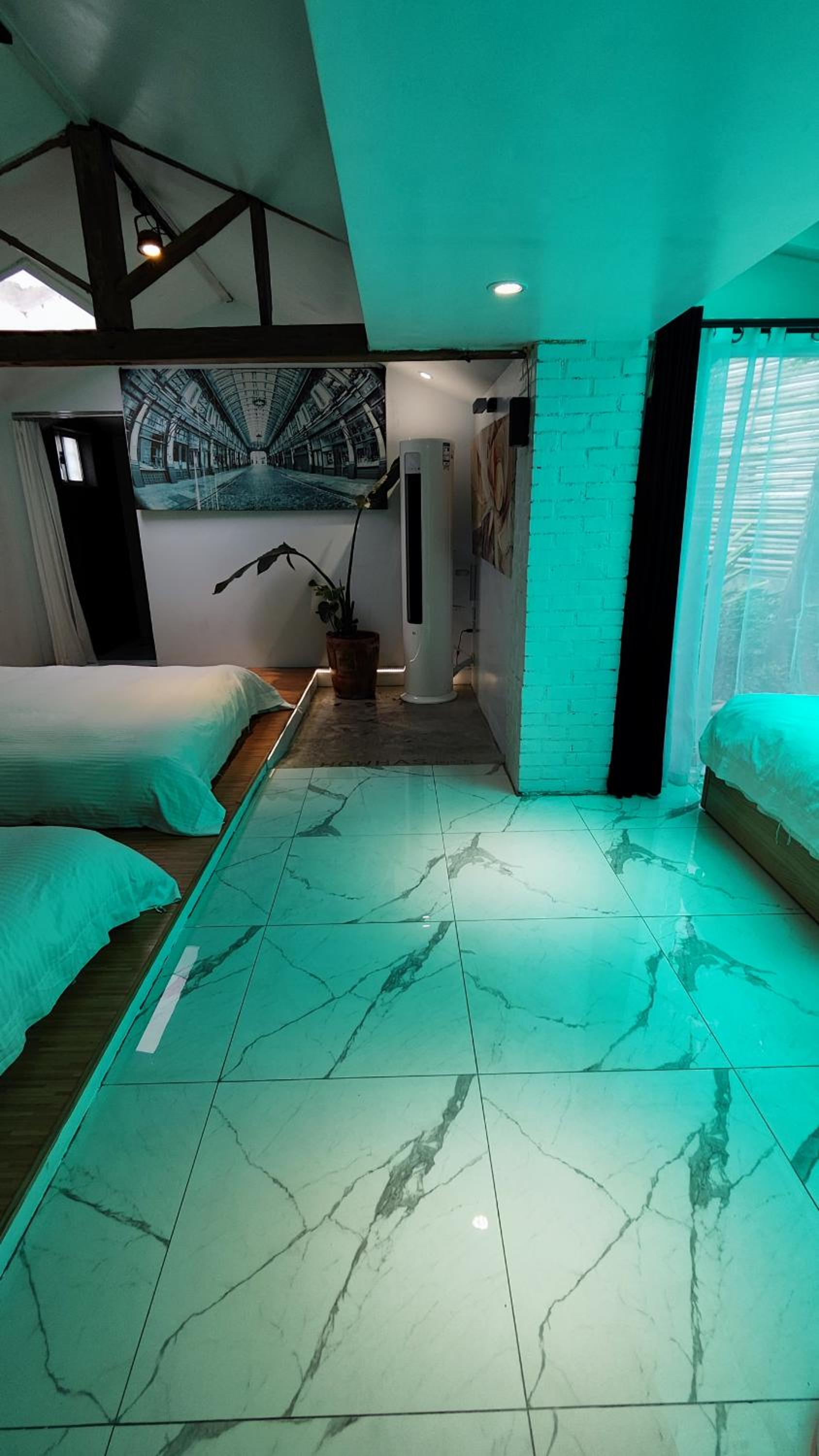 Deluxe Family Suite photo 3