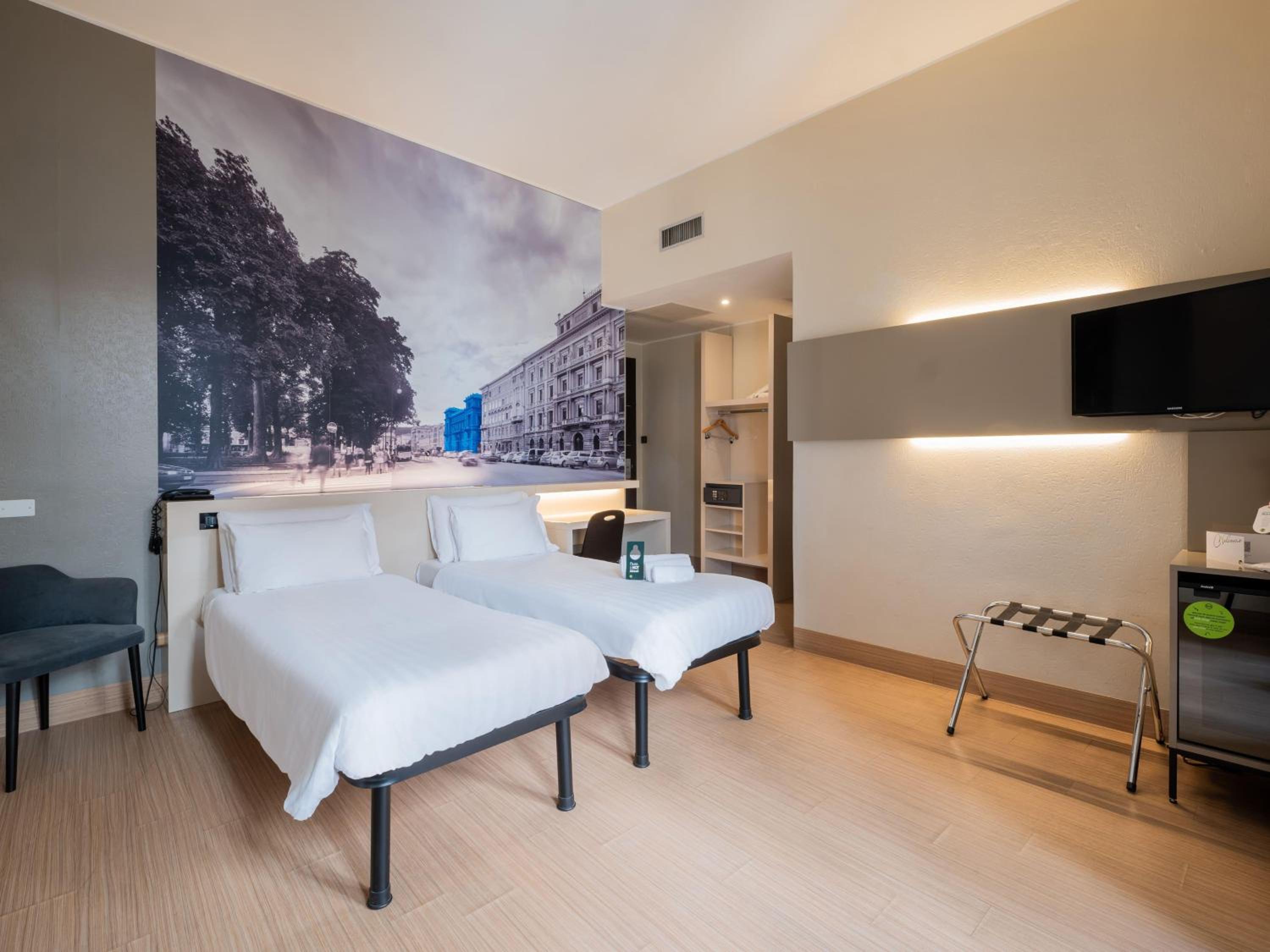 Twin Room - Photo 1