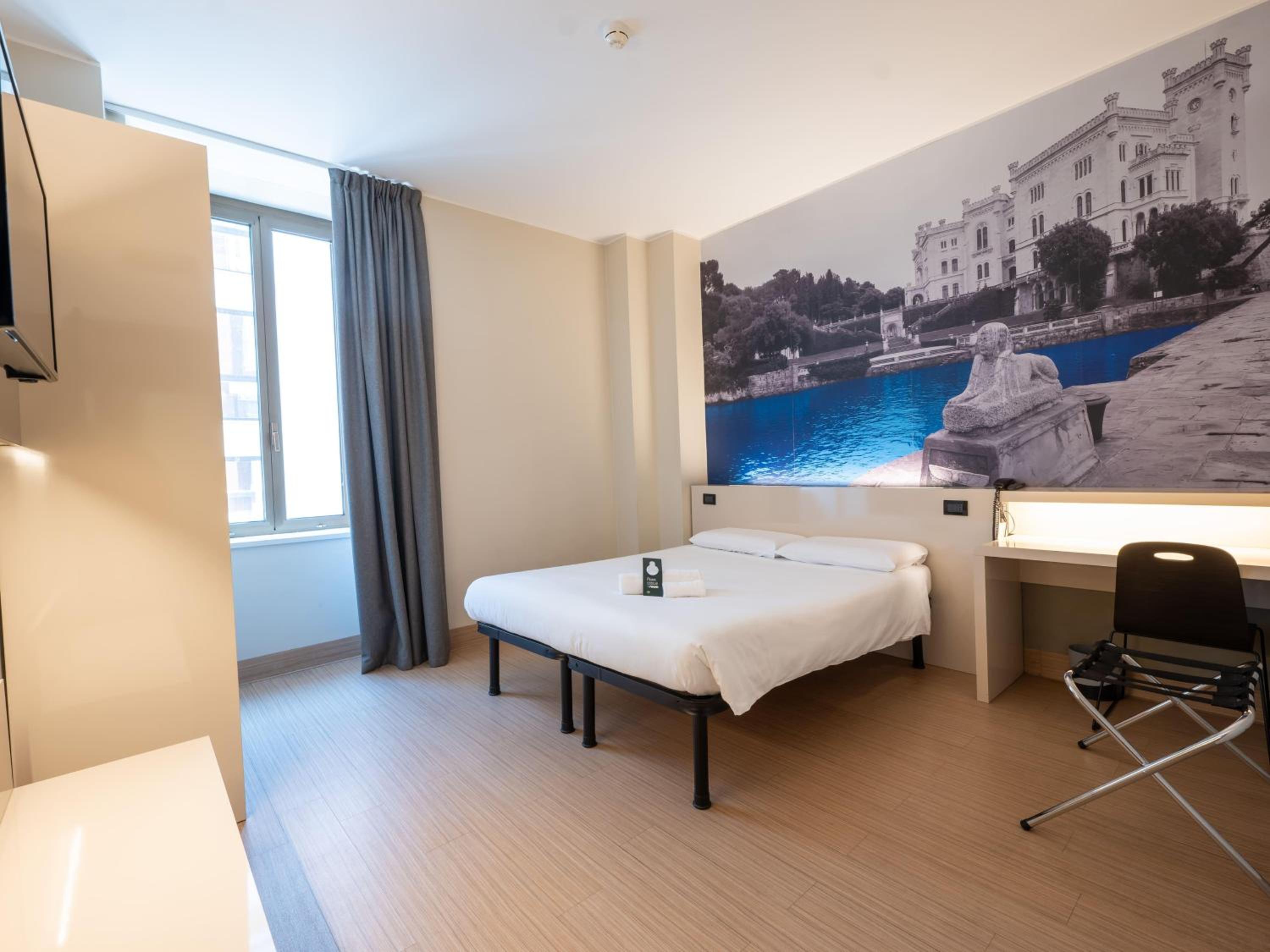 Double Room - Photo 3