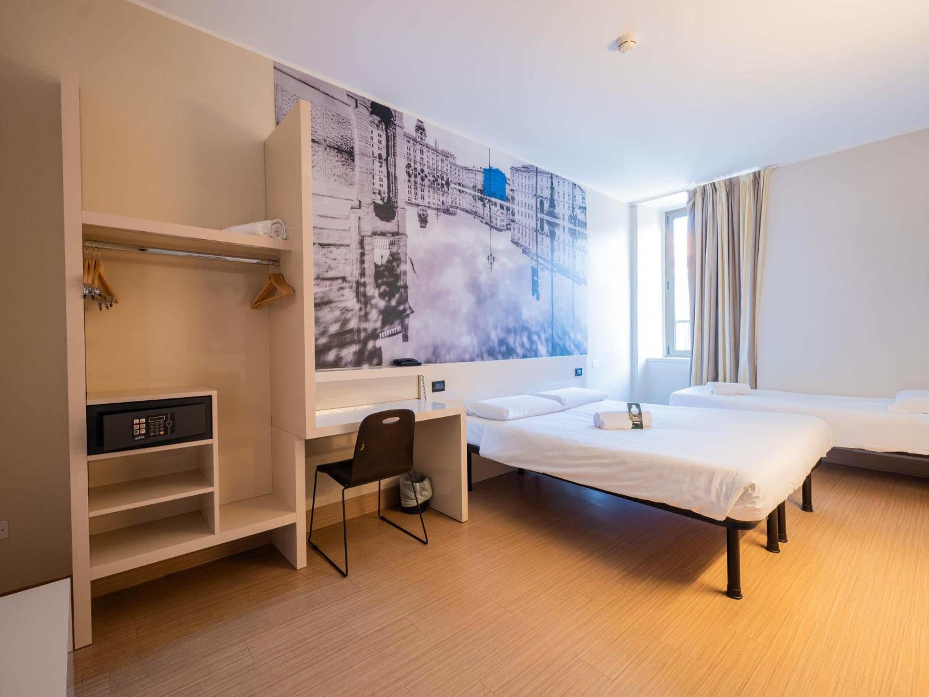 Triple Room - Photo 1