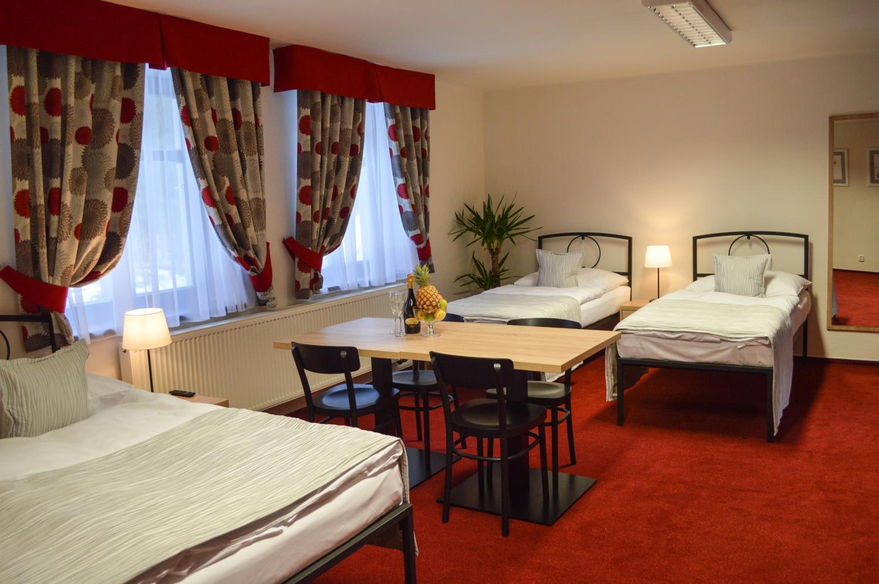 Standard Quadruple Room