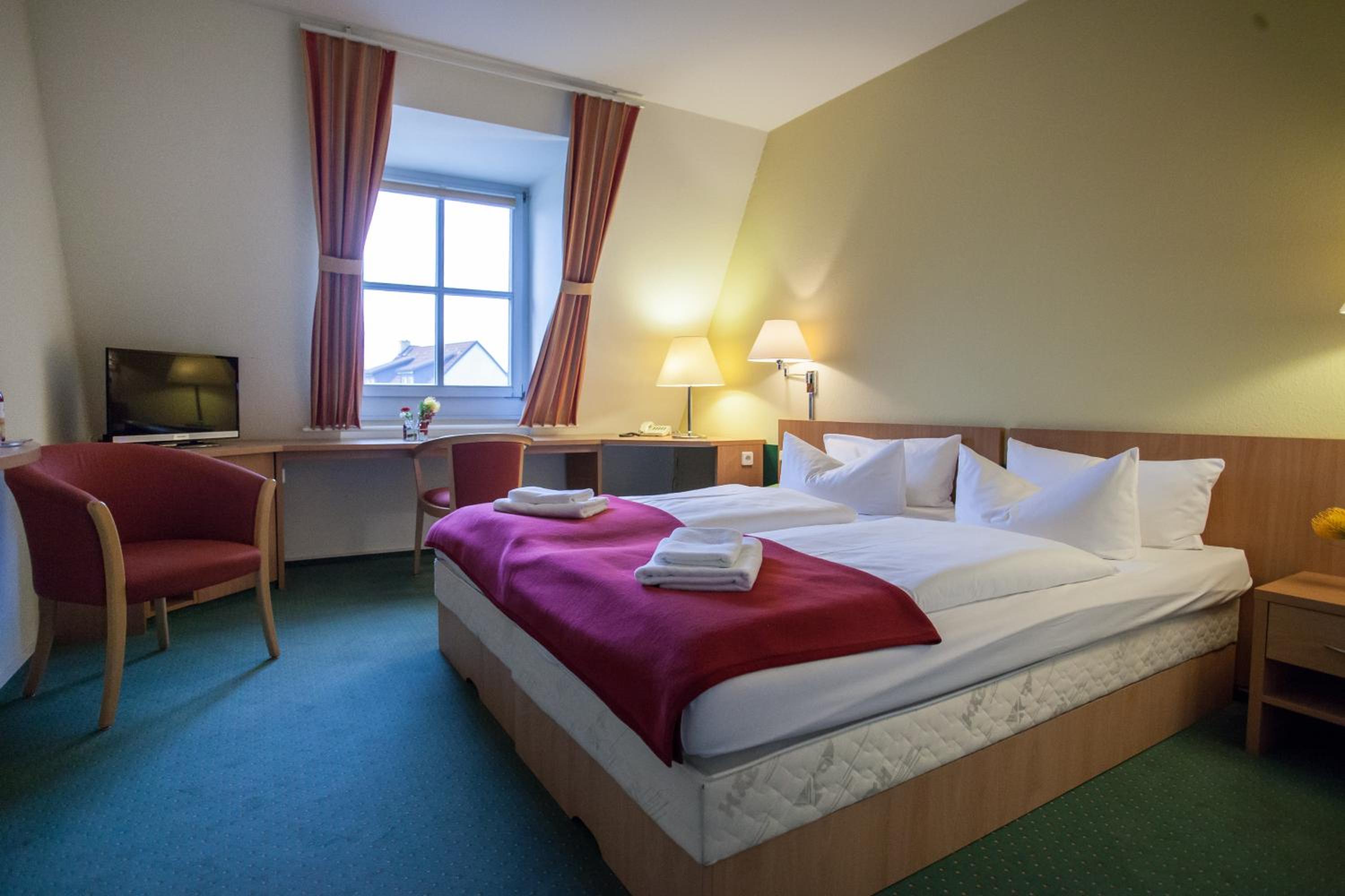 Classic Double Room