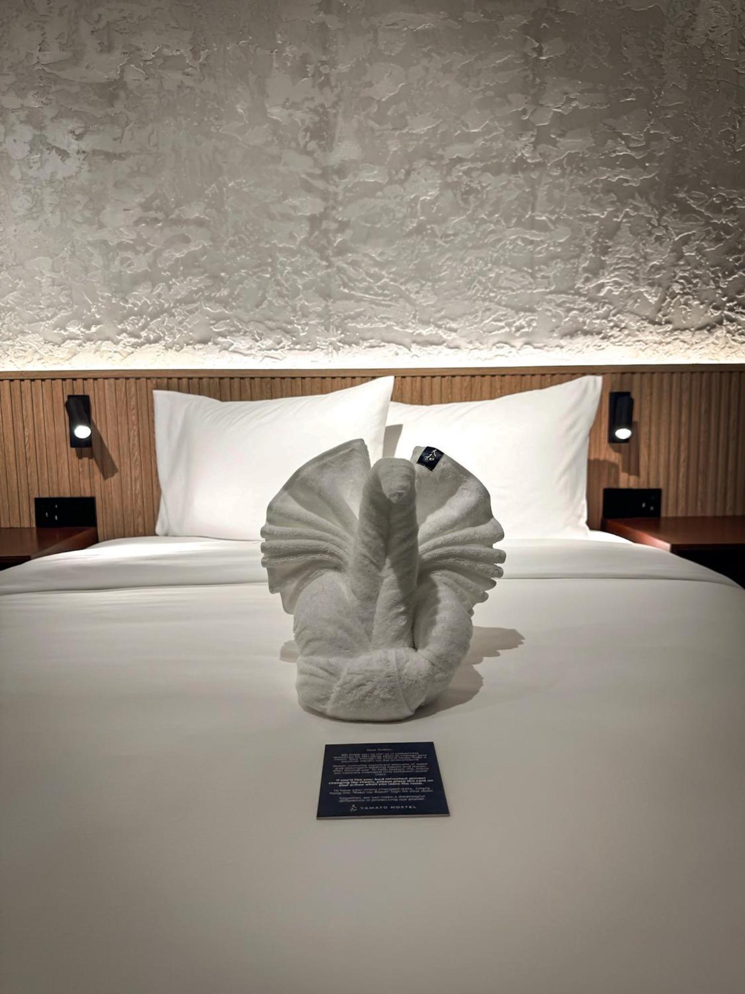 Deluxe Queen Suite - Photo 12