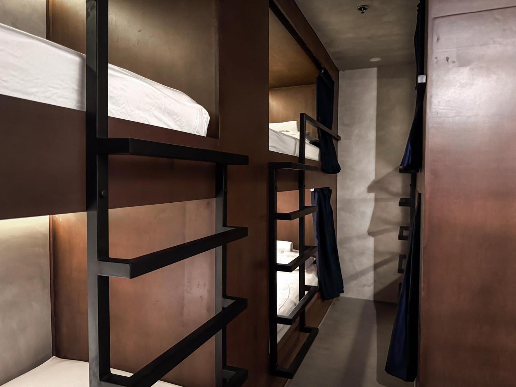 Suite - Photo 5
