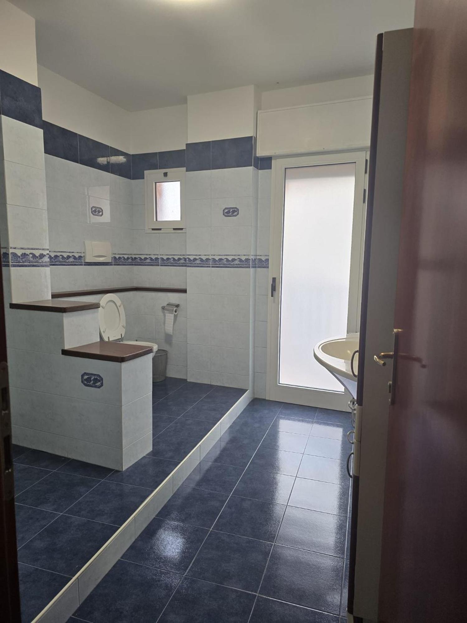 Quadruple Room with Shared Bathroom photo 3