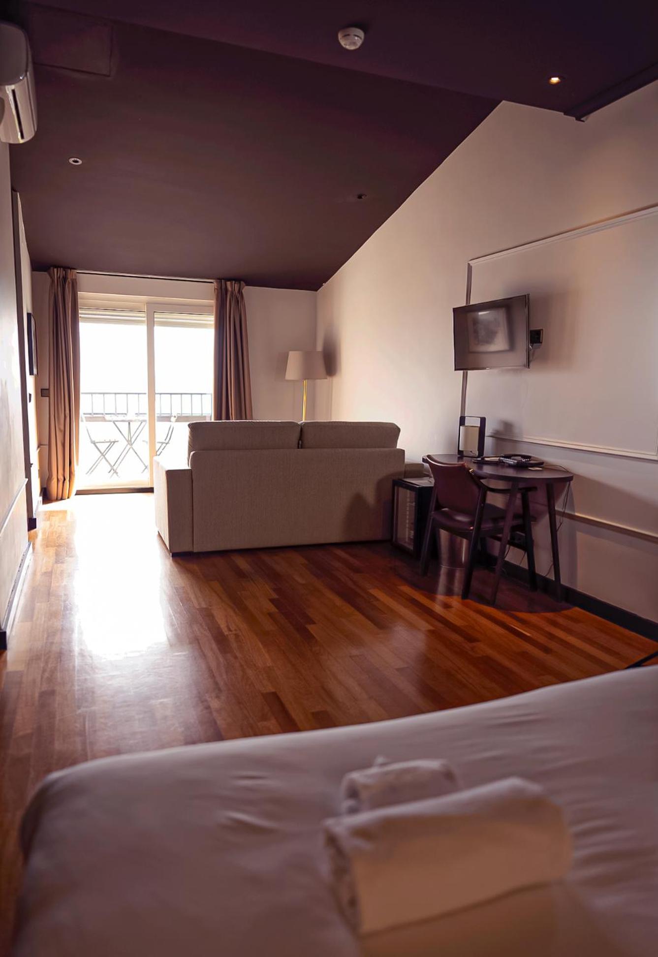 Habitación Familiar con Vista al Lago
