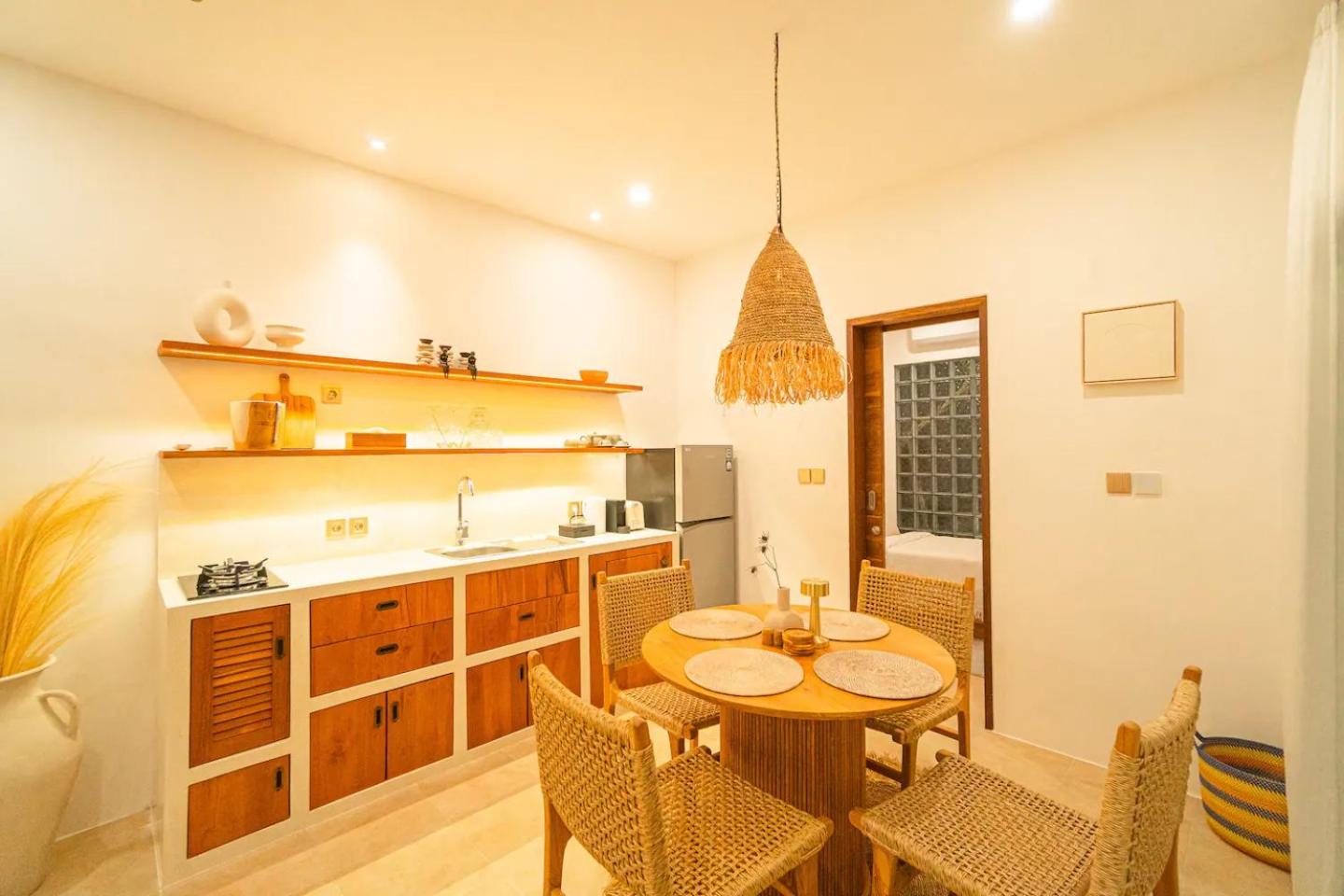 Villa with Private Pool - Photo 28