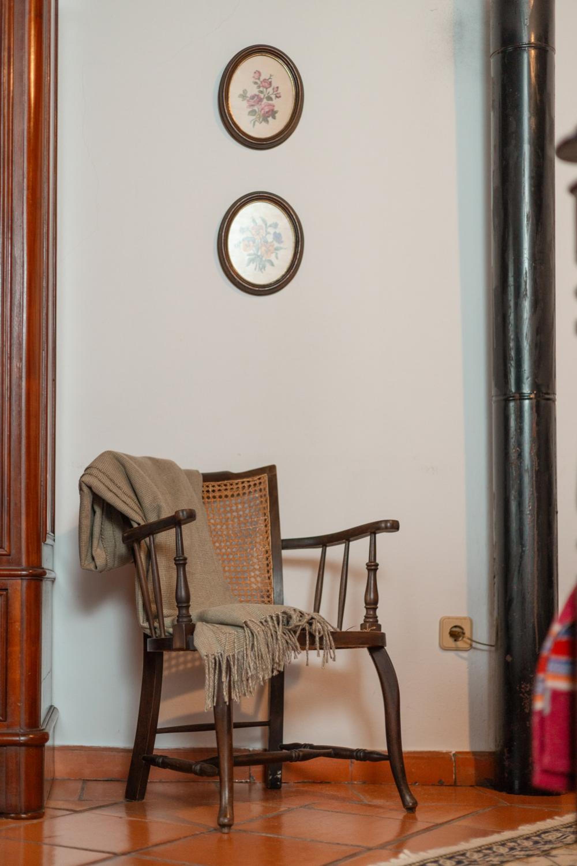 Twin Room - Photo 6
