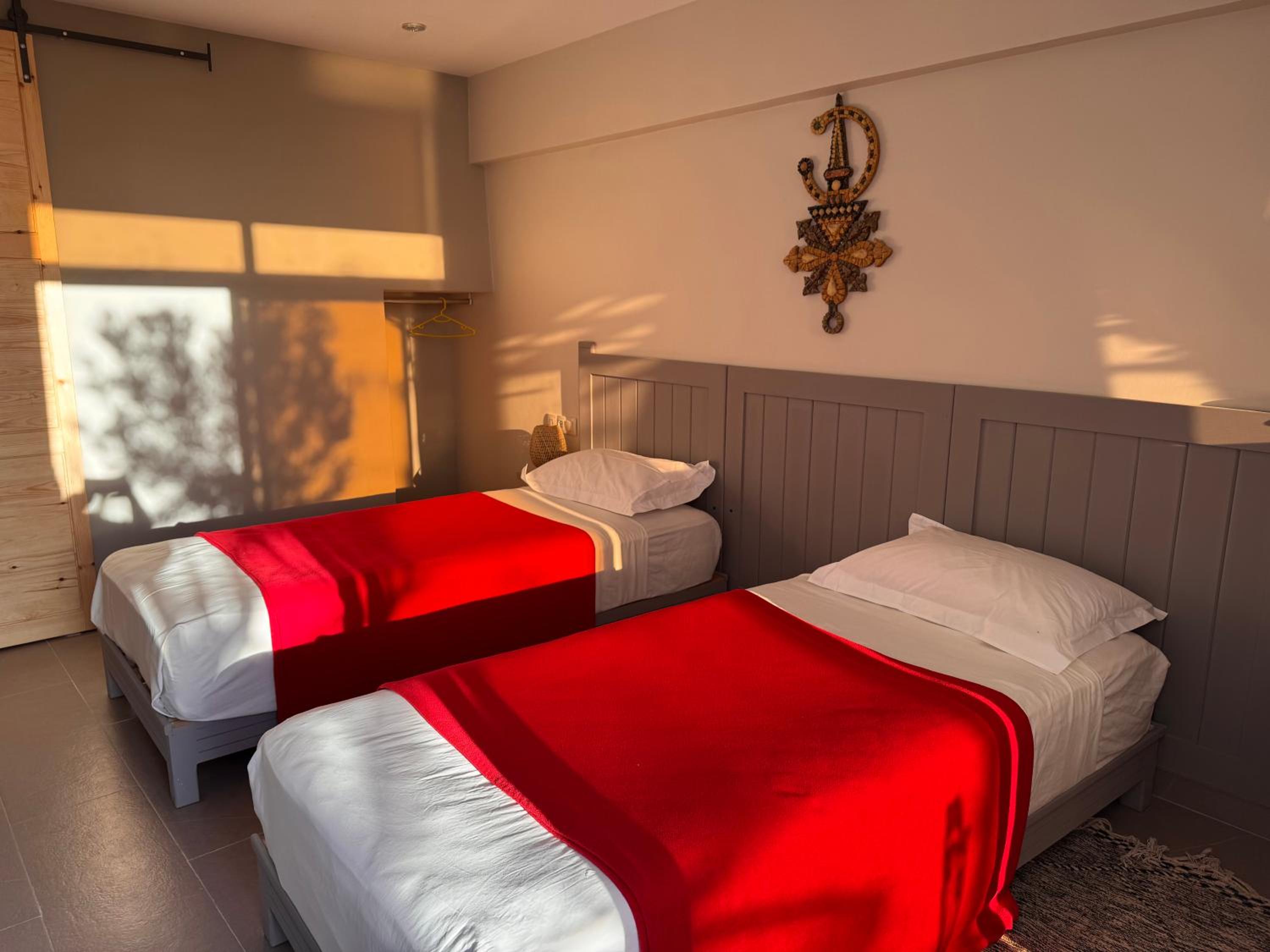 Double or Twin Room with Sea View photo 3