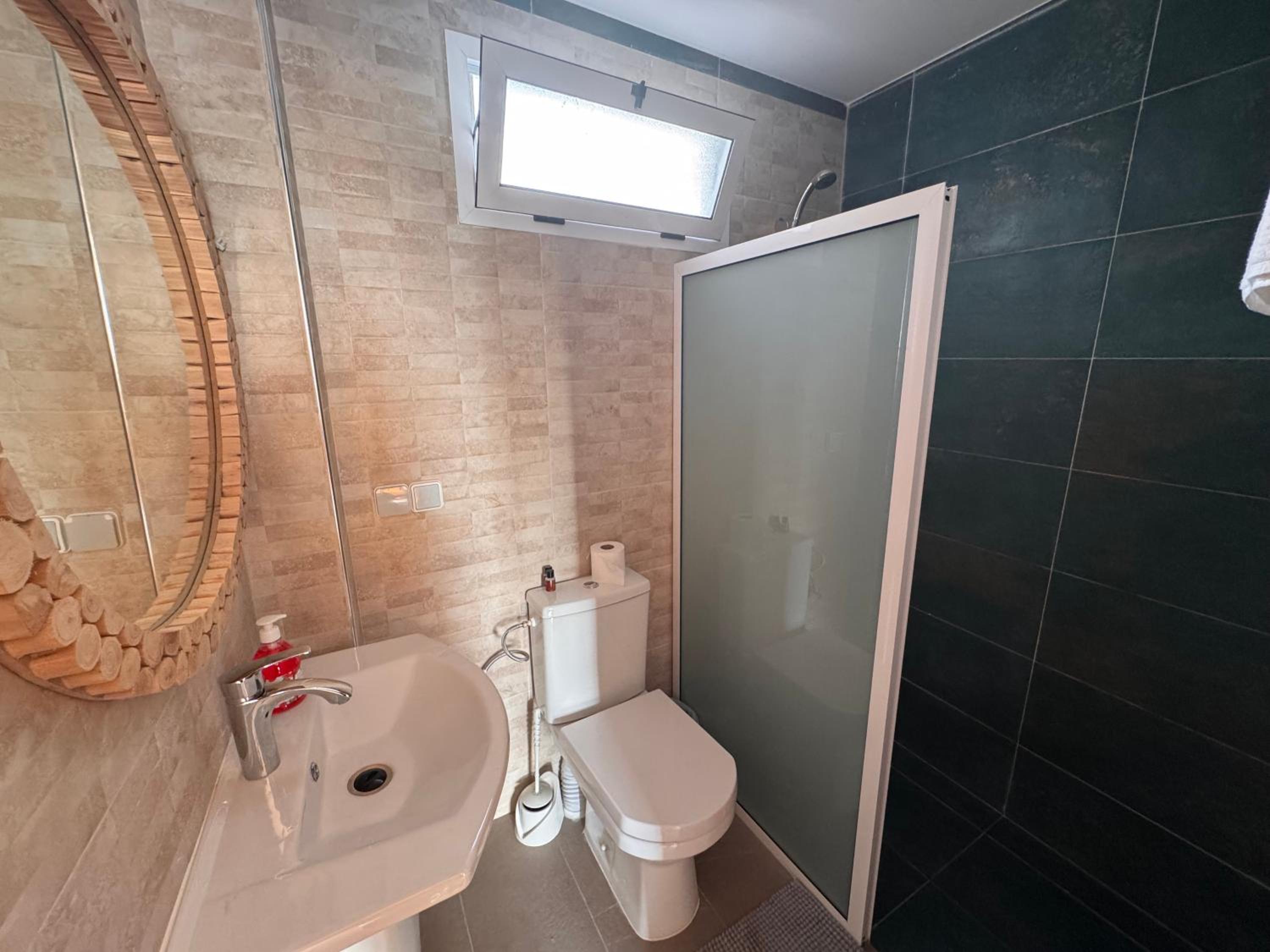 Double or Twin Room with Sea View photo 2