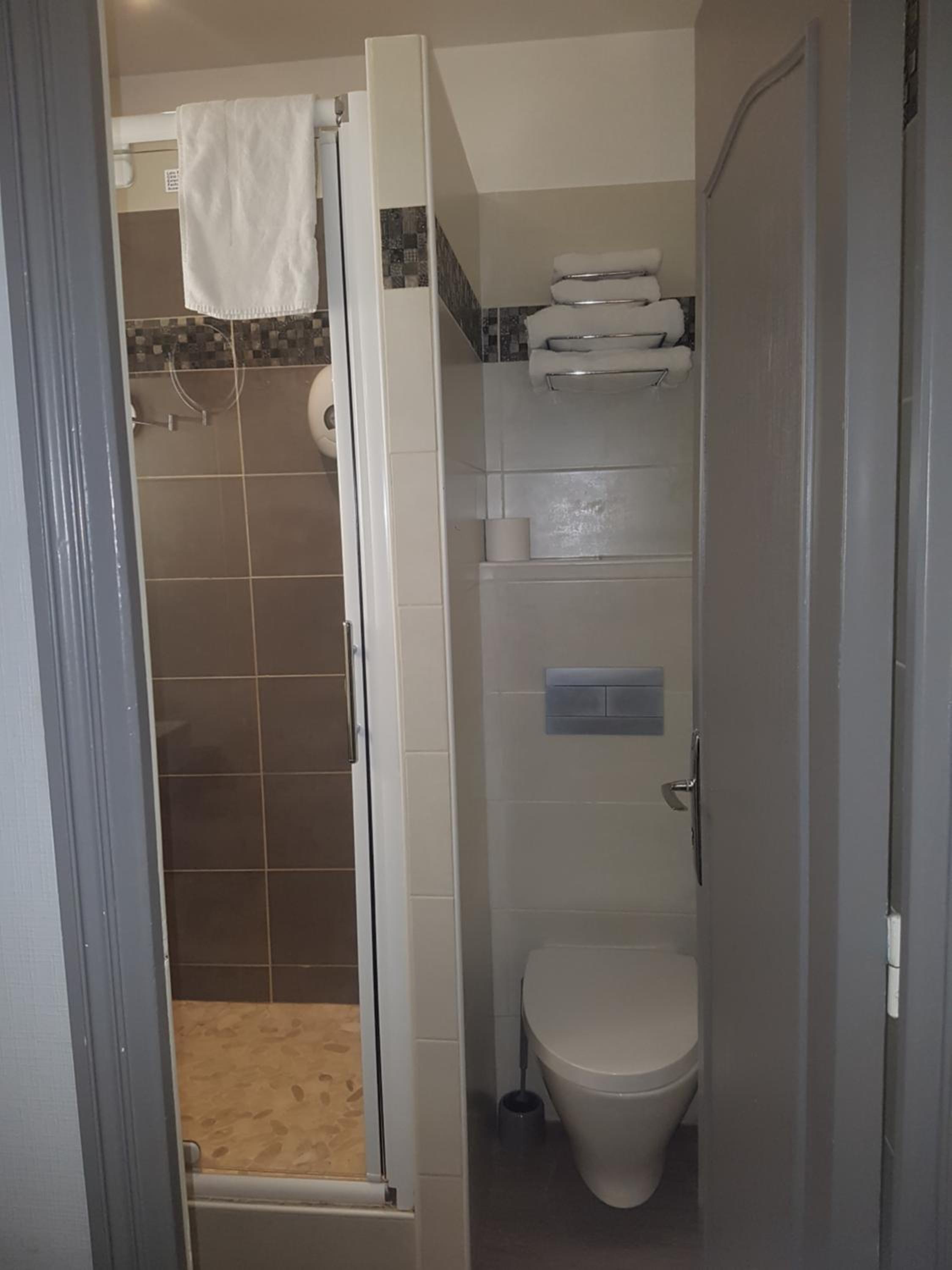 Deluxe Twin Room - Photo 2