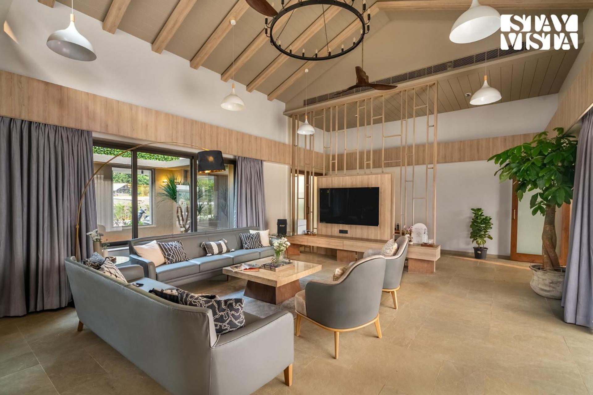 Villa photo 3