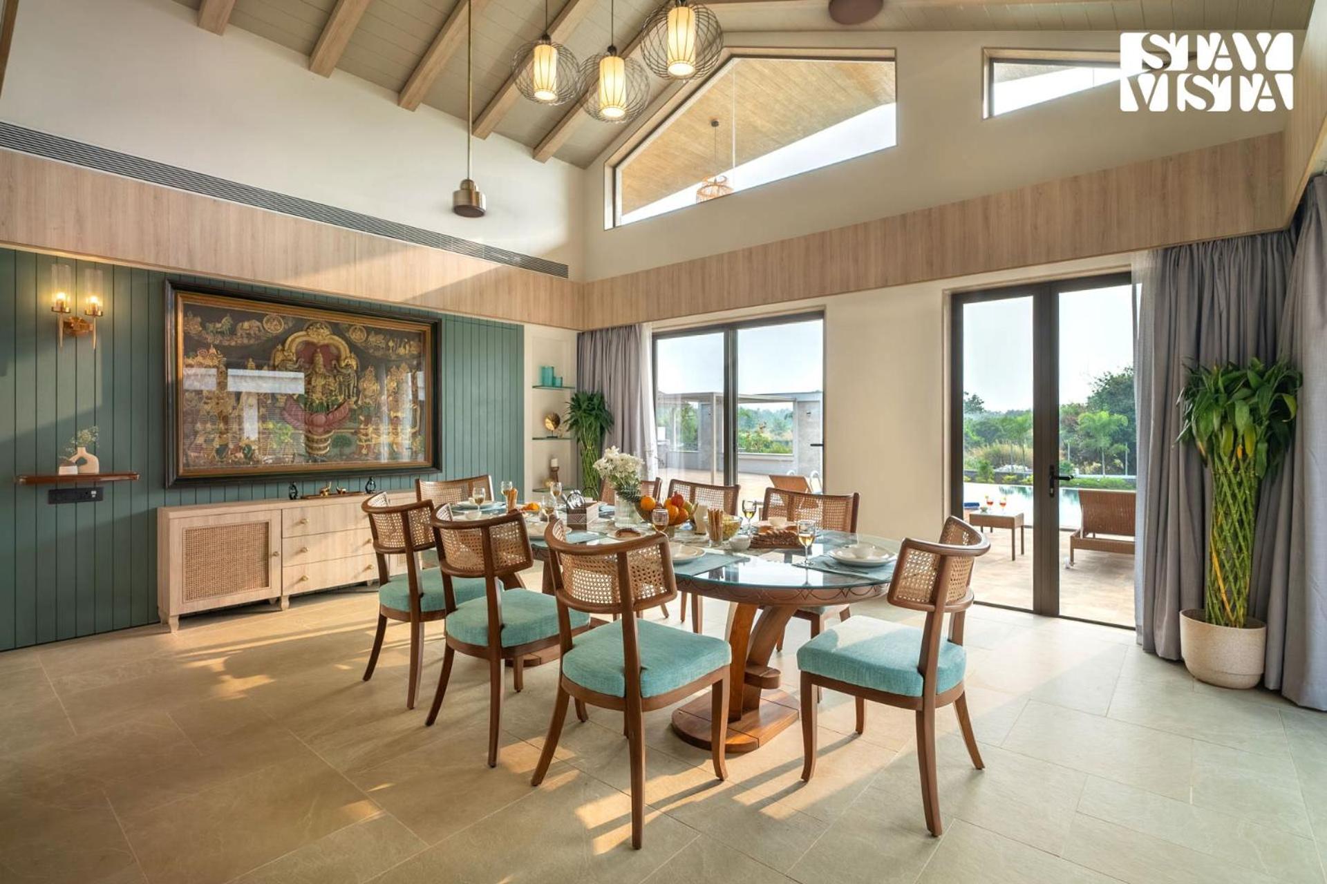 Villa photo 2