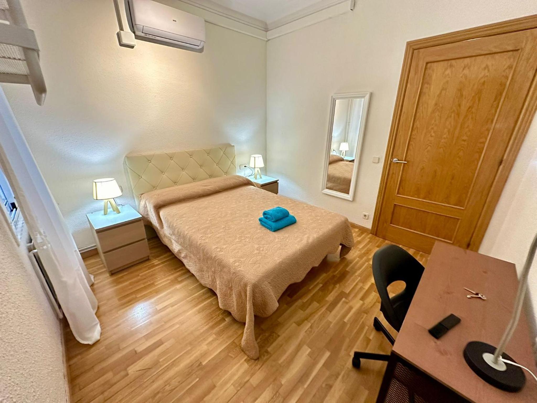 Habitación Doble con Baño Privado