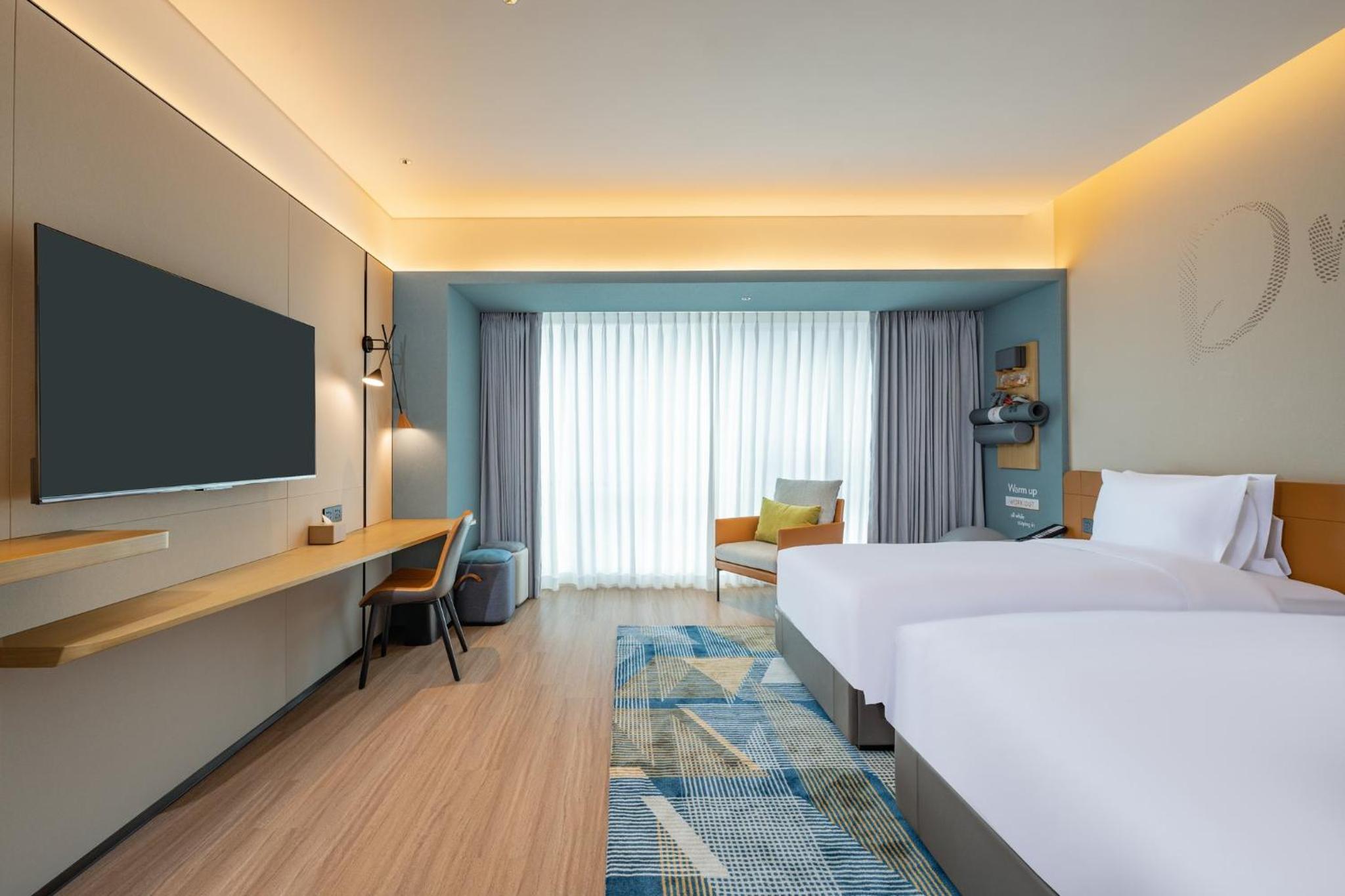 Premium Twin Room - Photo 3