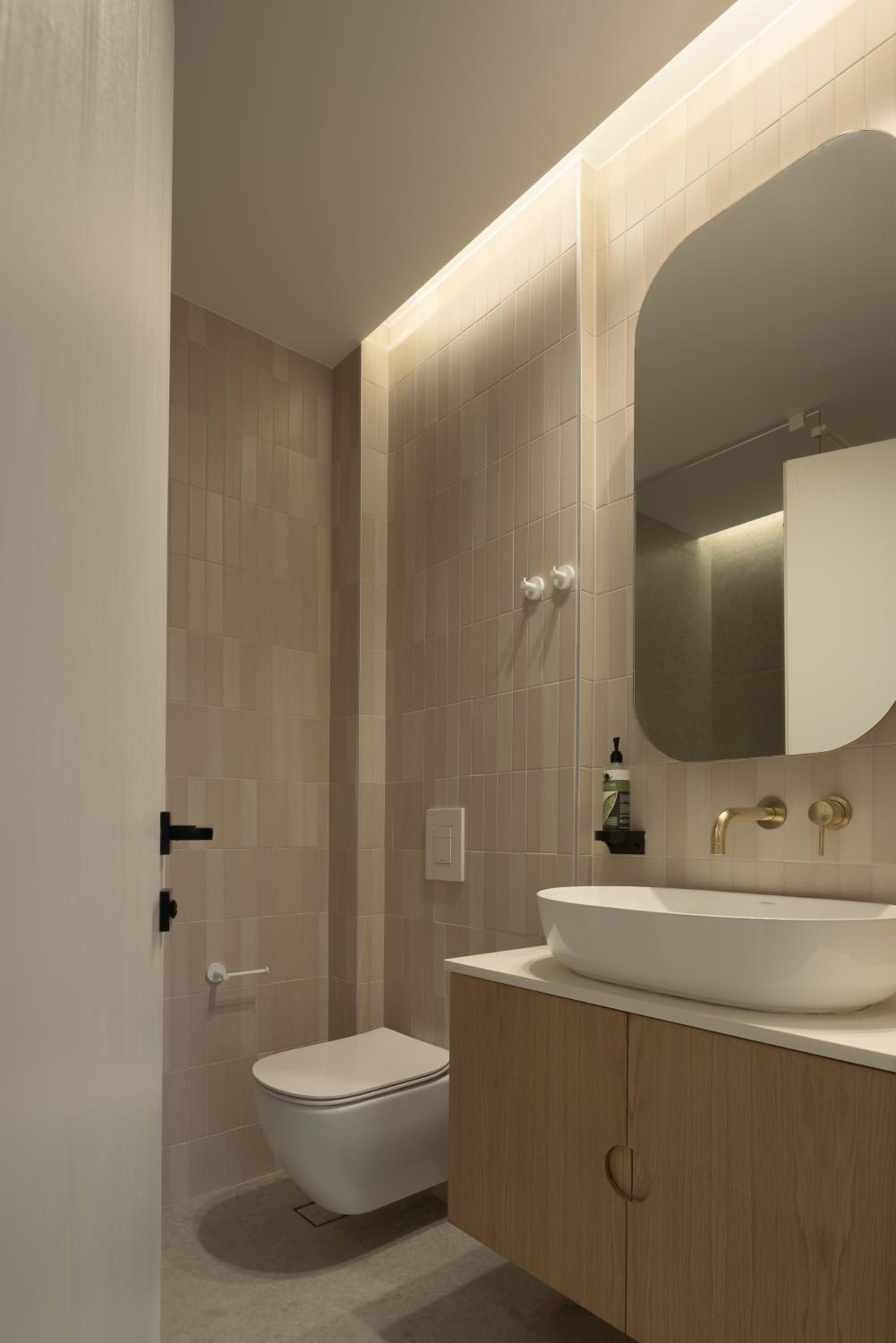 Suite with Hot Tub