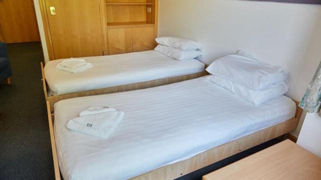 Twin Room with Private Bathroom photo 1