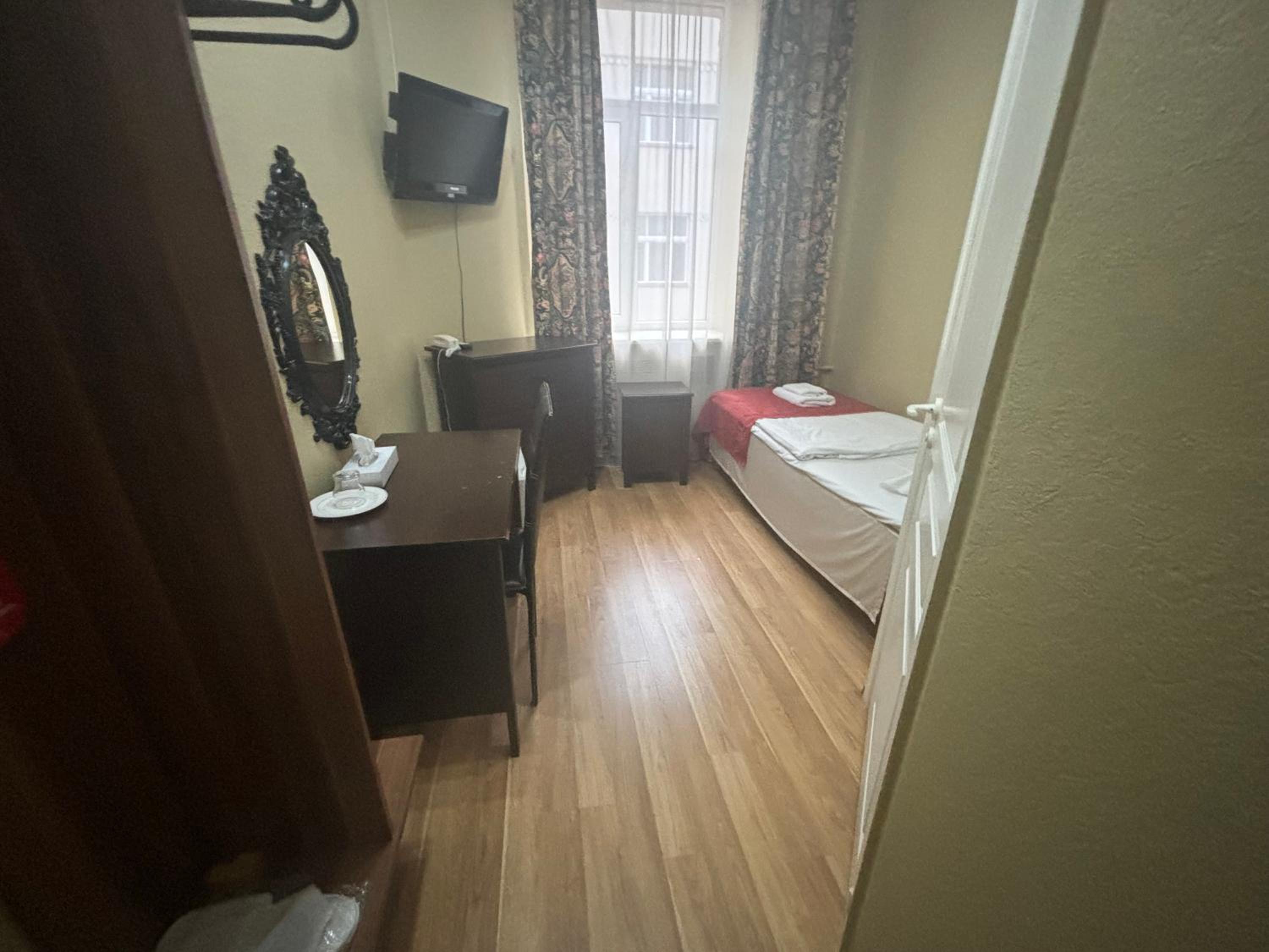 Single Room