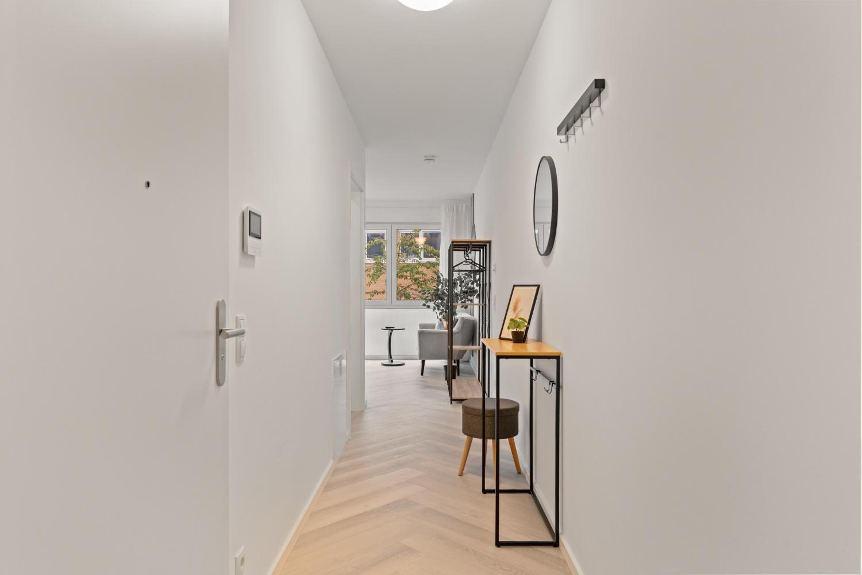 One-Bedroom Apartment photo 3