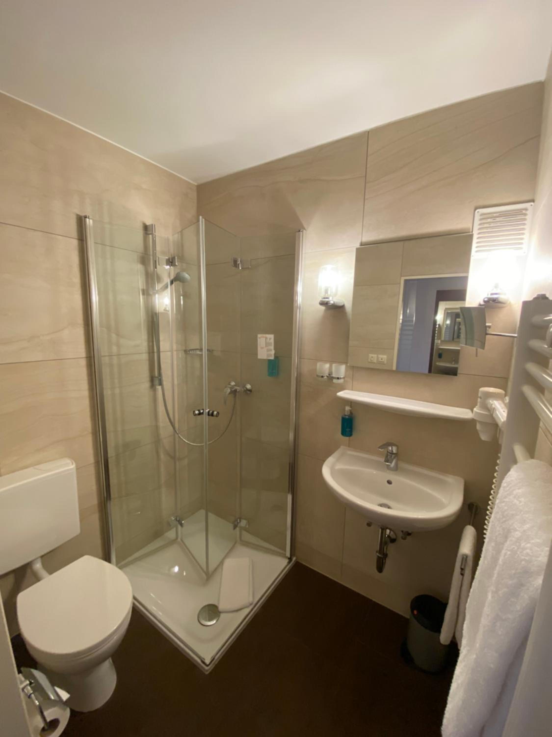 Single Room with Balcony photo 3